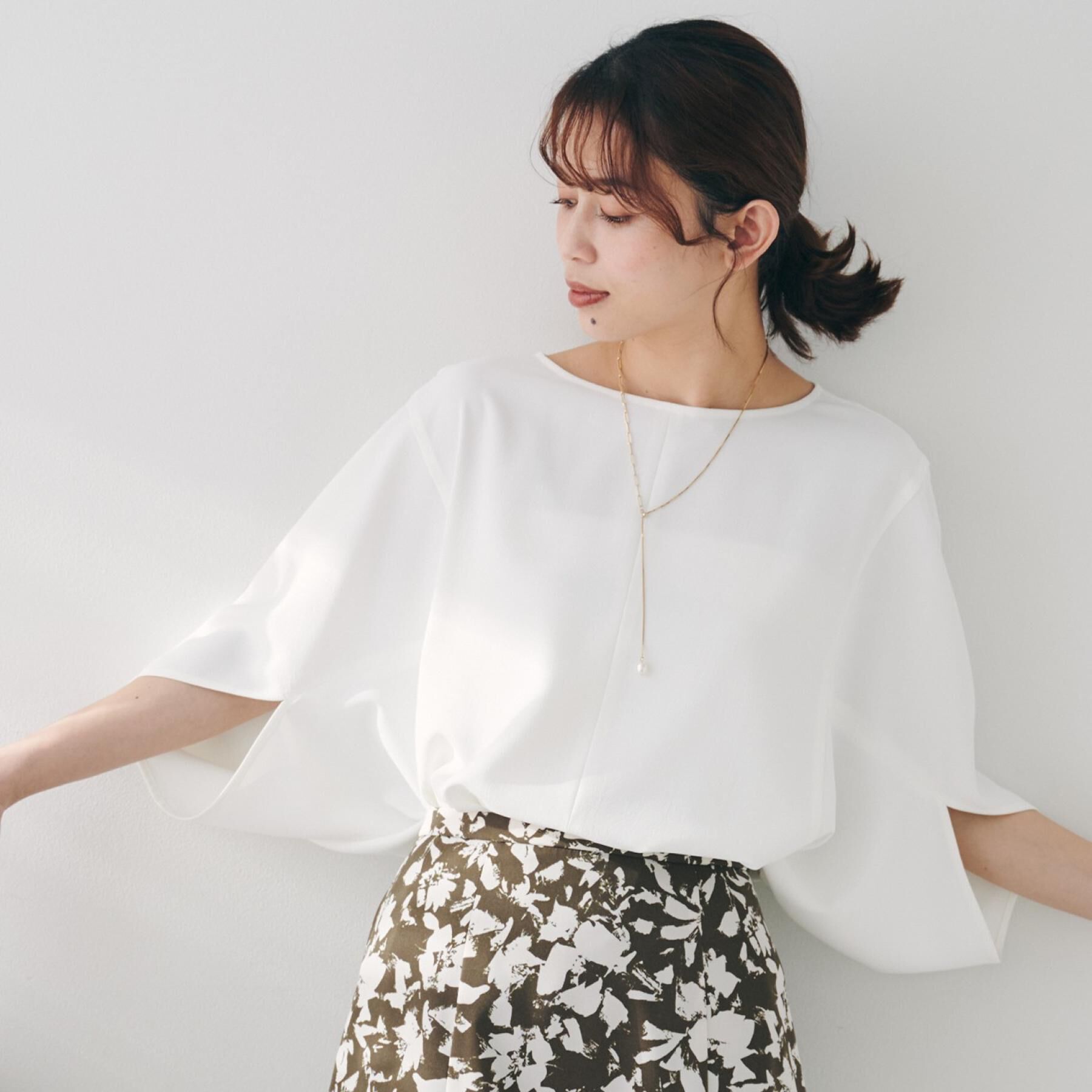 UNTITLED「【セットアップ可/接触冷感/イージーケア/体型カバー】リラクミスト モモンガブラウス」|シャツ・ブラウス|オフホワイト(003