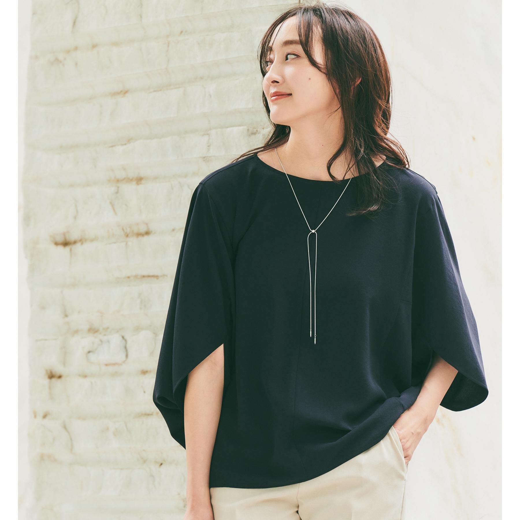 UNTITLED「【セットアップ可/接触冷感/イージーケア/体型カバー】リラクミスト モモンガブラウス」|シャツ・ブラウス|