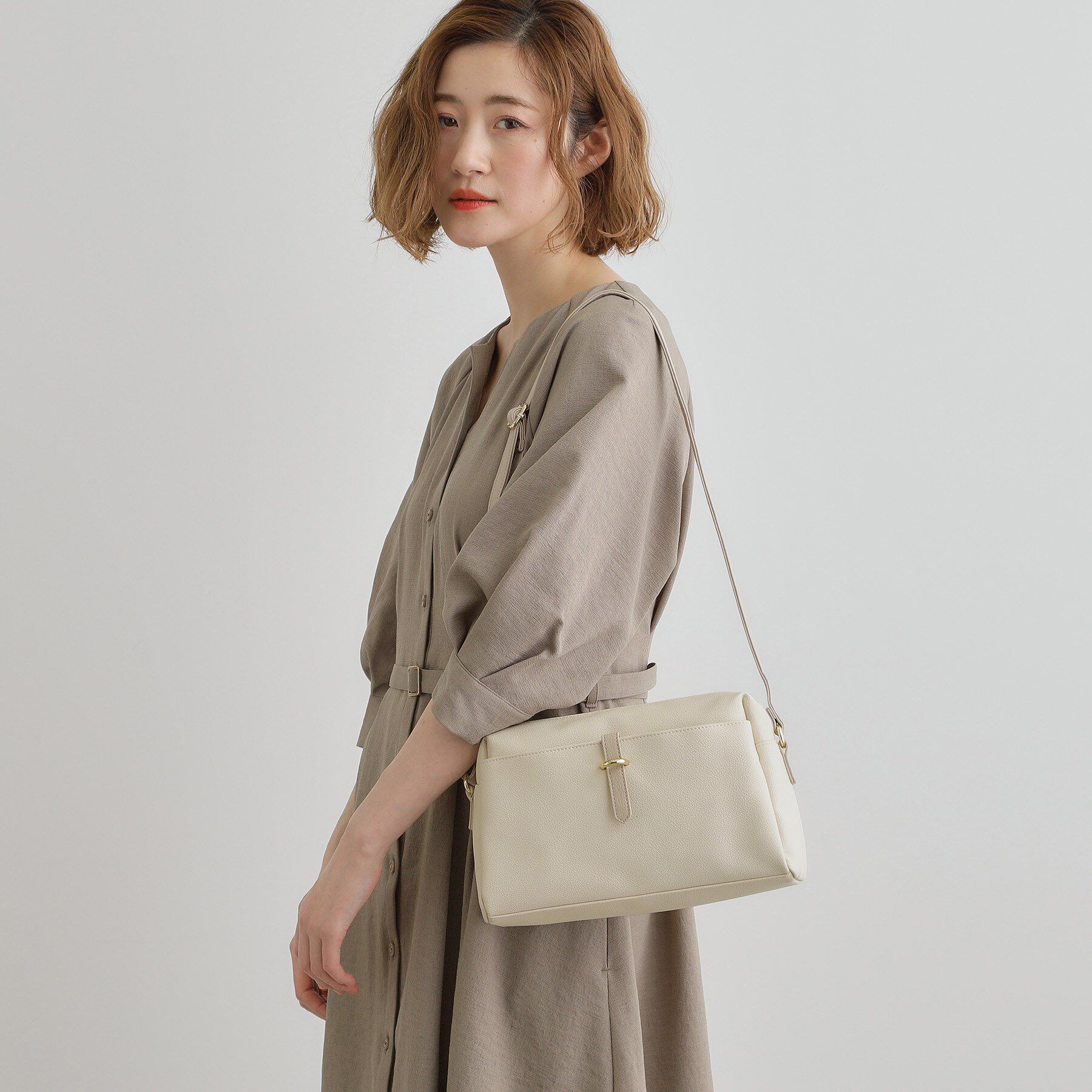 grove「人間工学ベルトスクエアショルダー」|ショルダー・メッセンジャー|