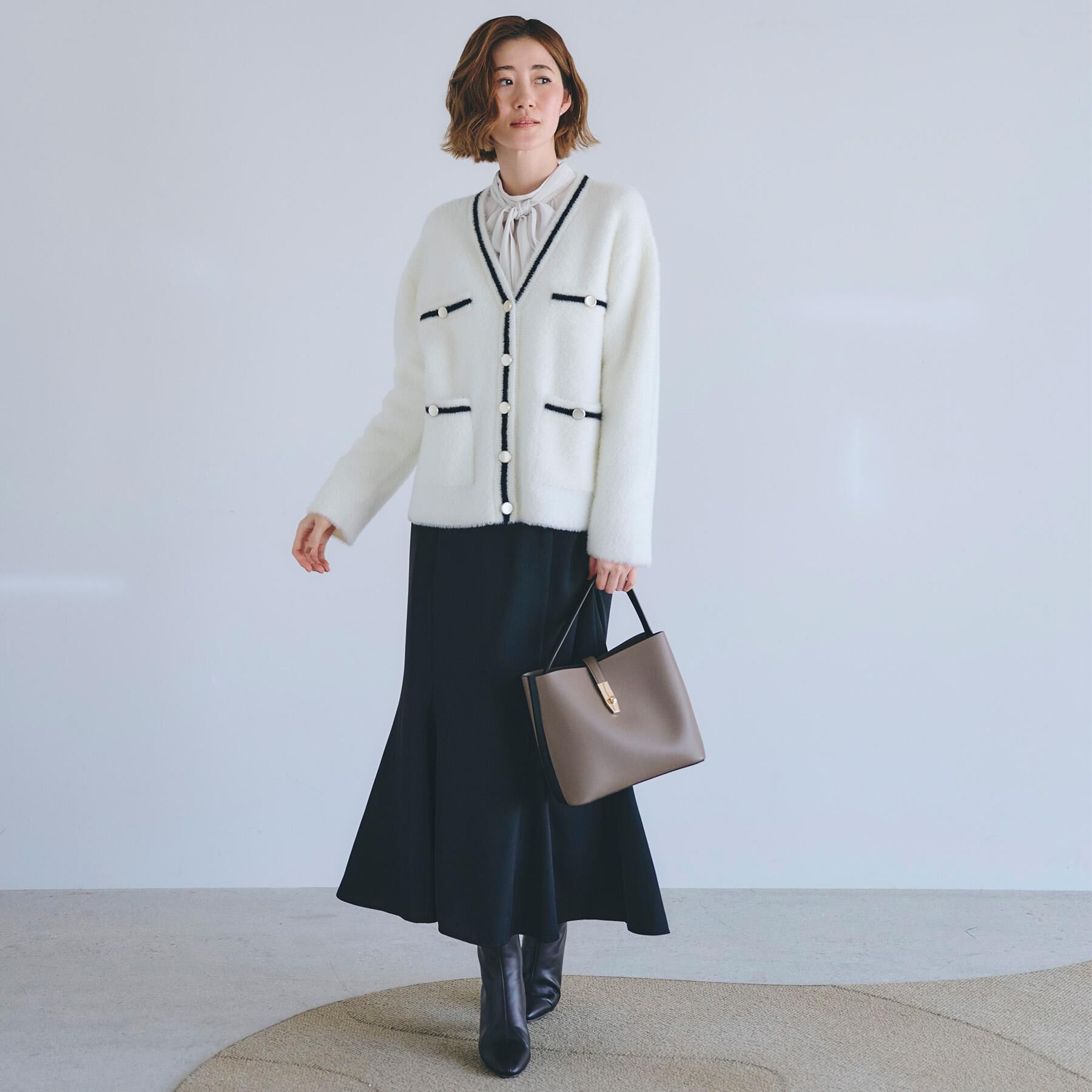 grove「軽やかフェザーで魅せる、クラシカルな主役カーディガン」|カーディガン|