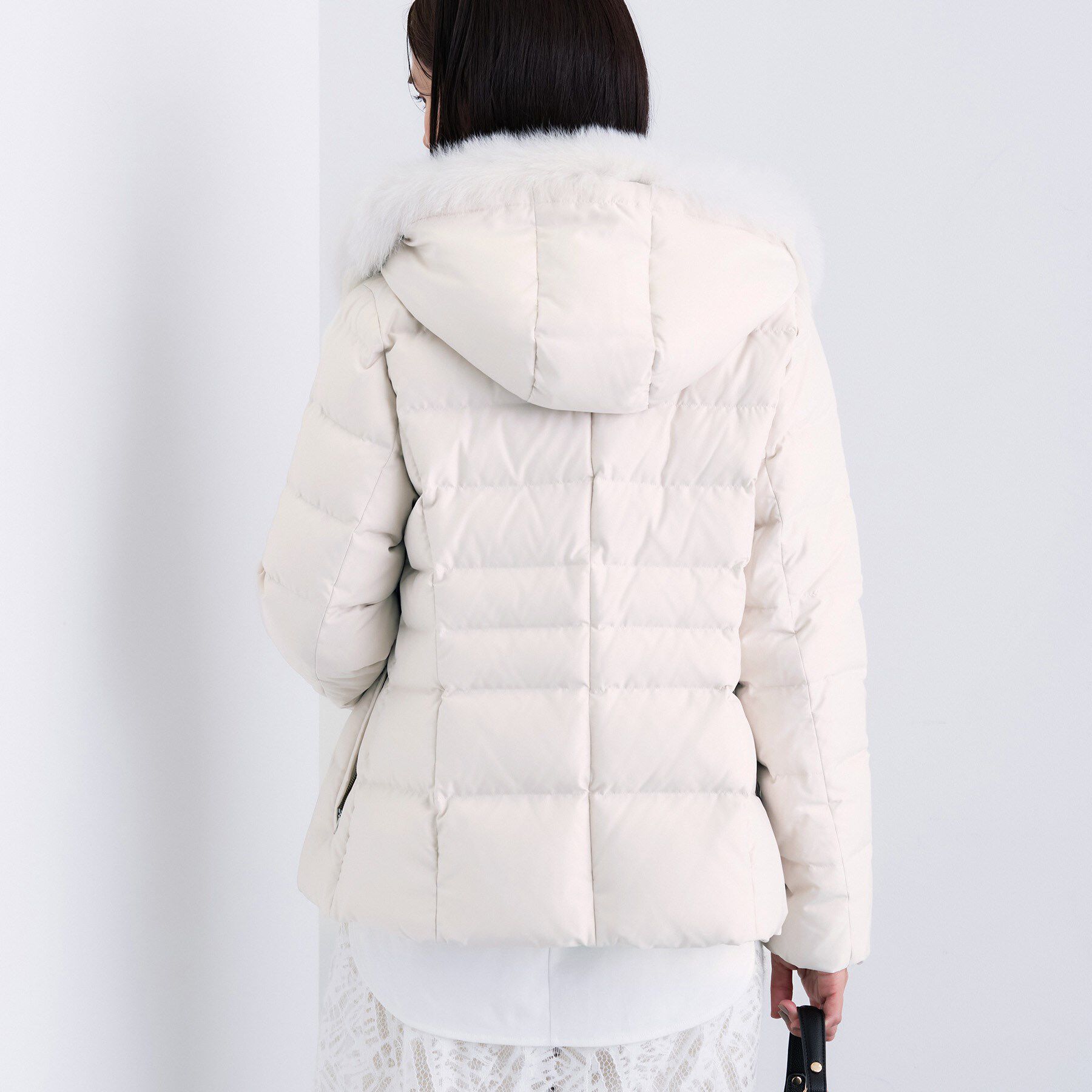 INDIVI「【名品／撥水／抗菌防臭】ショート丈リサイクルダウンコート」|ダウン|