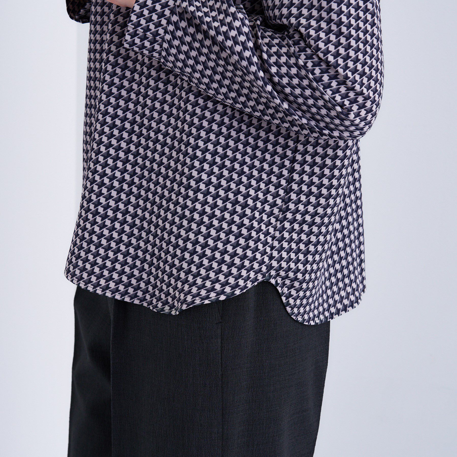 INDIVI「【通勤／オフィス】タックジョーゼットブラウス」|シャツ・ブラウス|