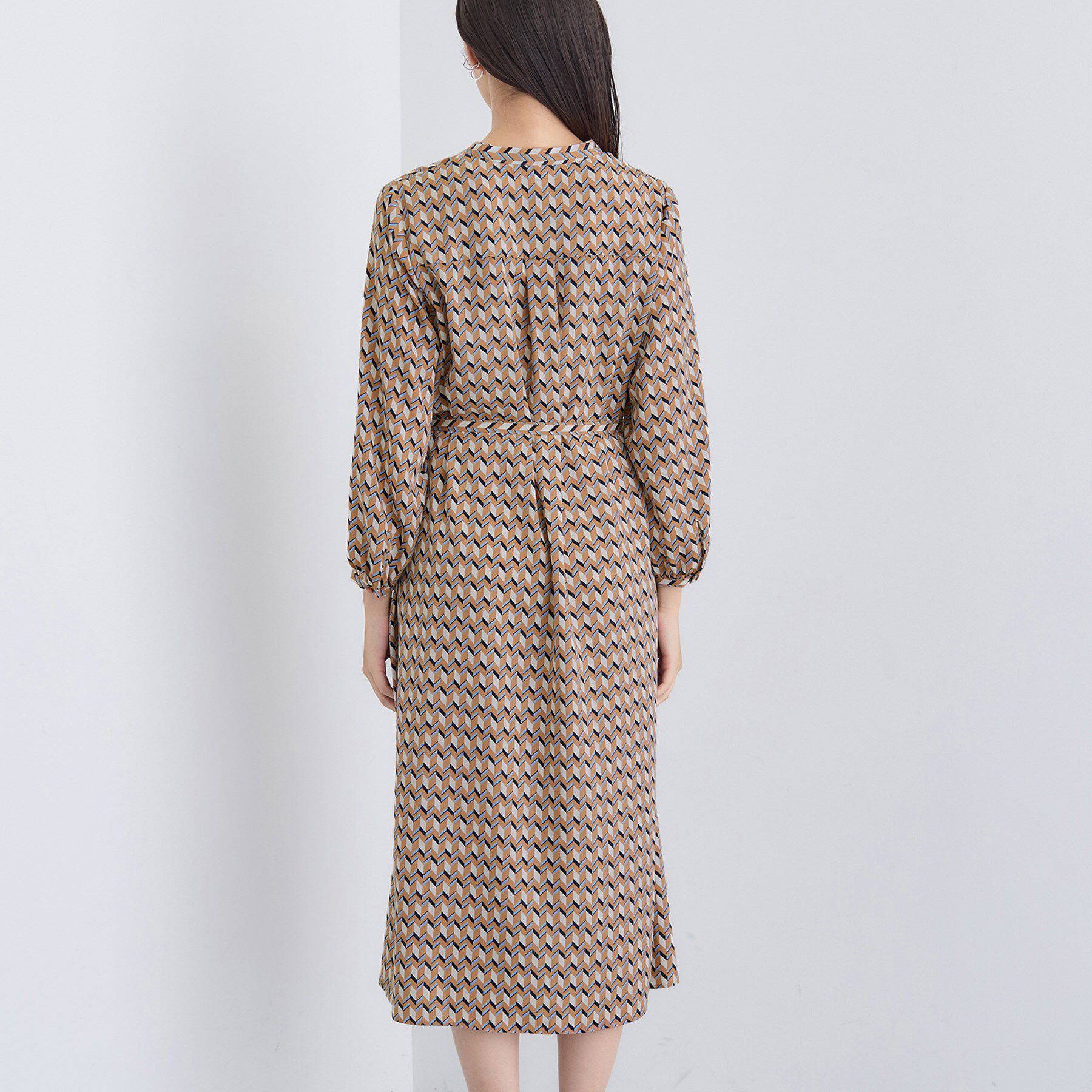 INDIVI「【洗える／オリジナル柄】ジオメプリント フレアワンピース」|ワンピース|