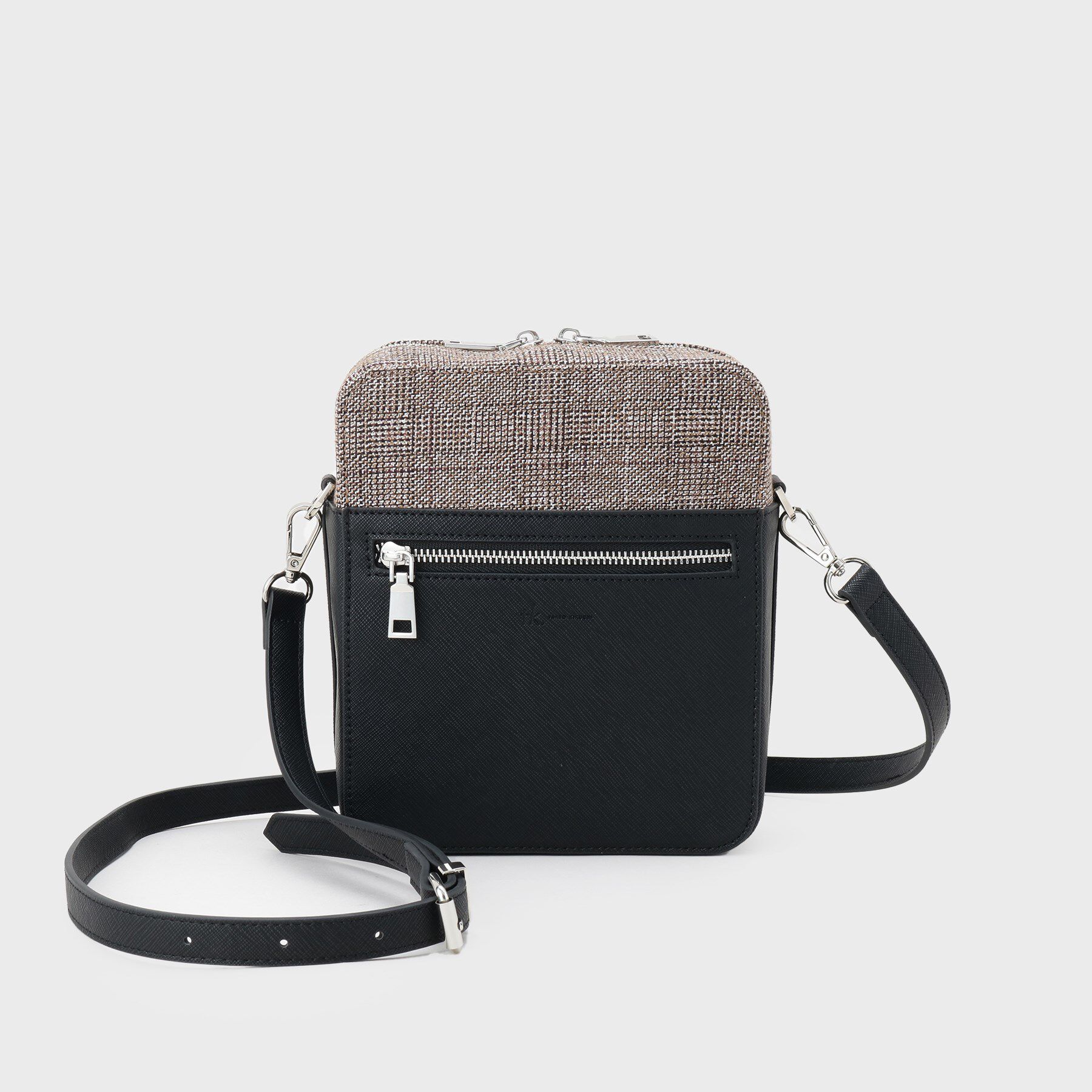 tk.TAKEO KIKUCHI「バイカラースクエアショルダーバッグ」|ショルダー・メッセンジャー|ベージュ(352)