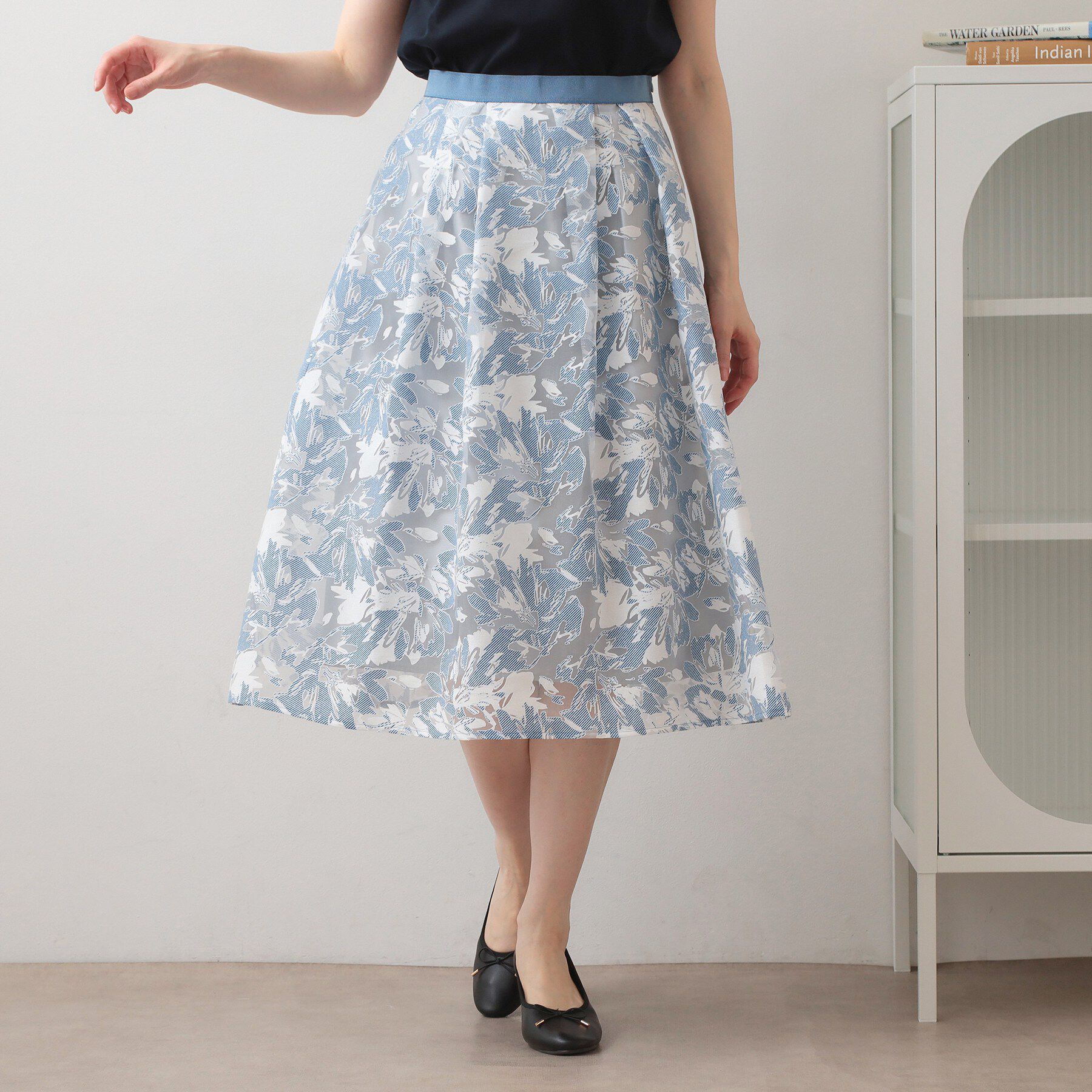 index「シアーフラワータックフレアスカート【洗濯機OK】」|スカート|ブルー(193)