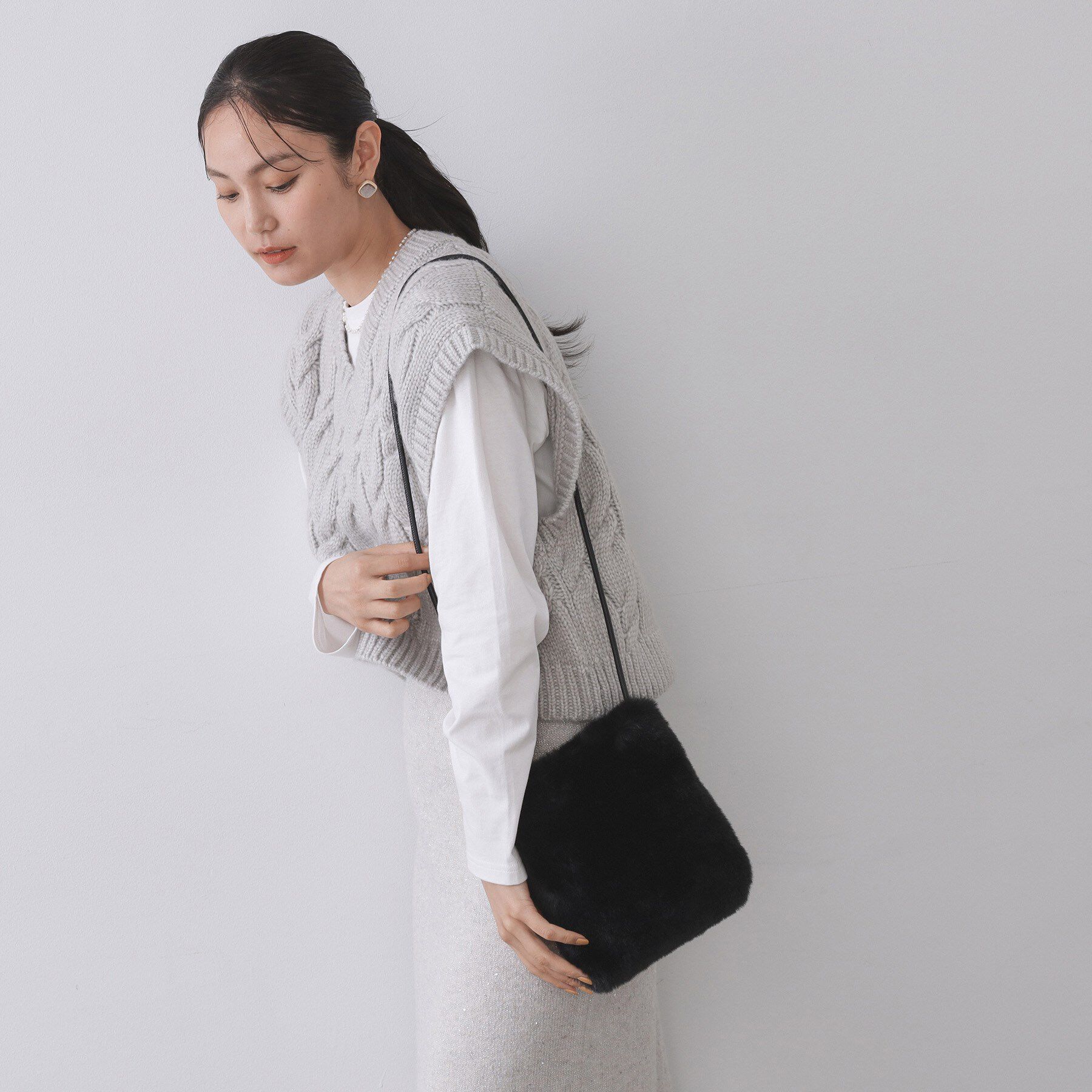 OPAQUE.CLIP「【11色展開】フェイクファースクエアミニポシェット」|ショルダー・メッセンジャー|