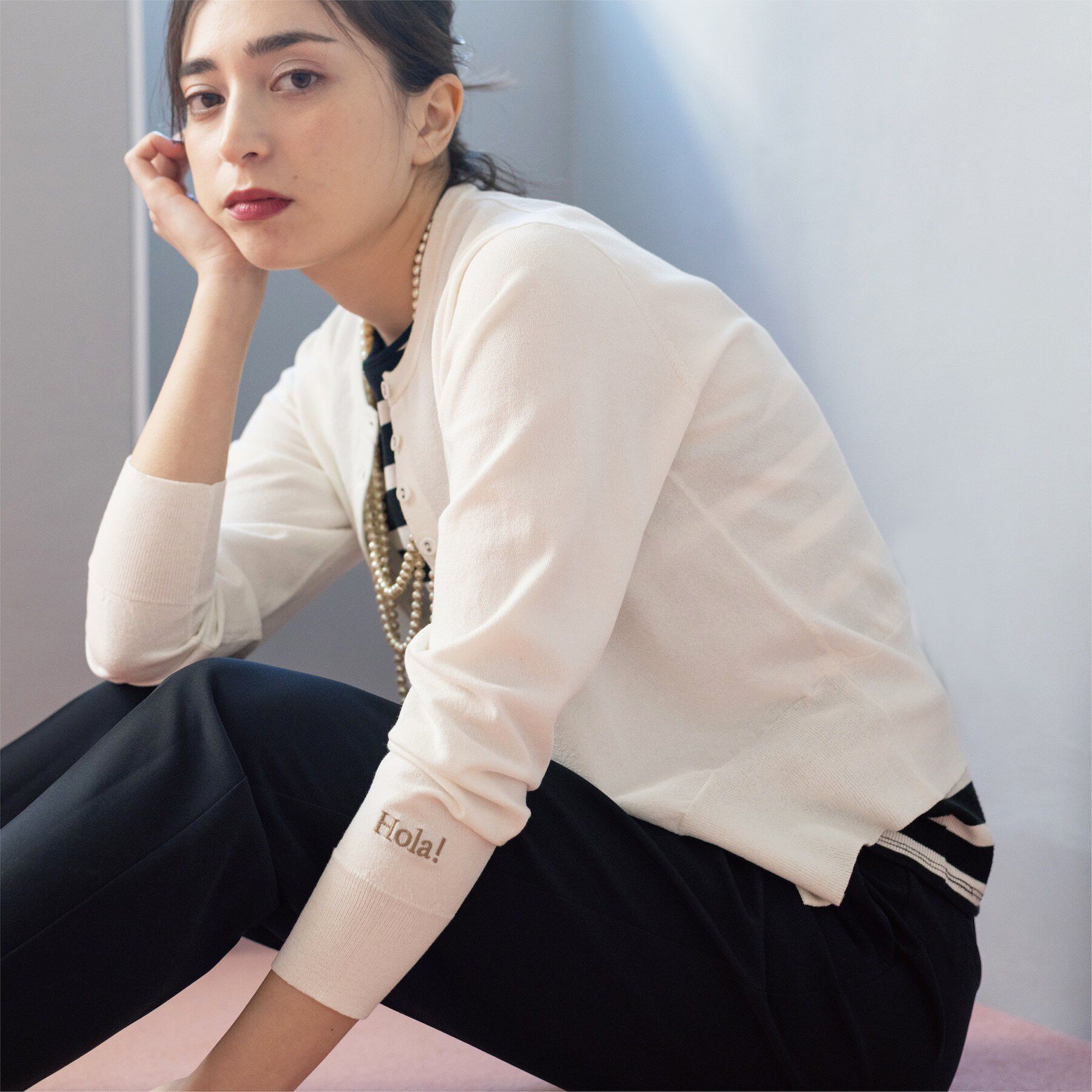 OPAQUE.CLIP「多ボタン 袖口刺繍クルーネックカーディガン」|カーディガン|