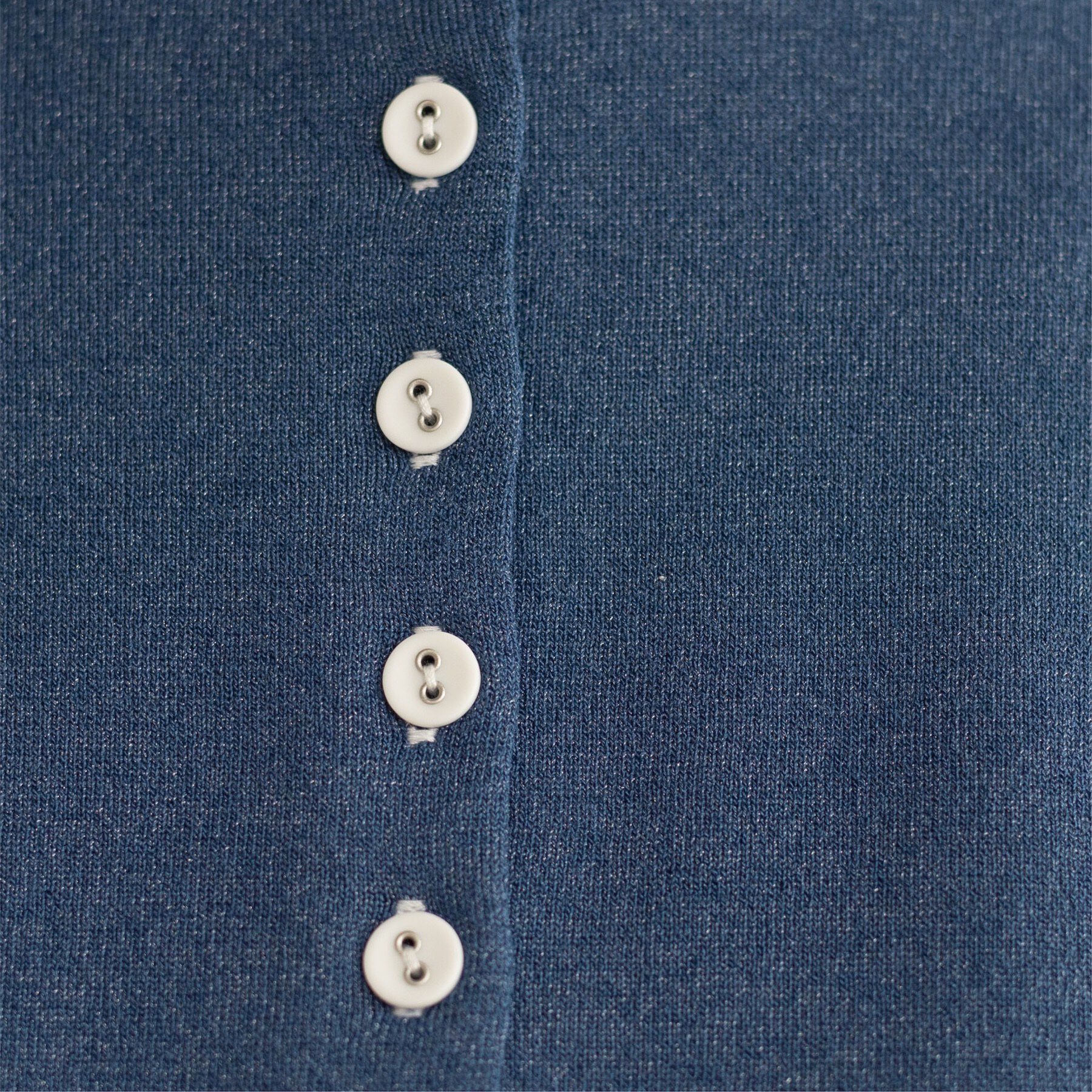 OPAQUE.CLIP「多ボタン 袖口刺繍クルーネックカーディガン」|カーディガン|