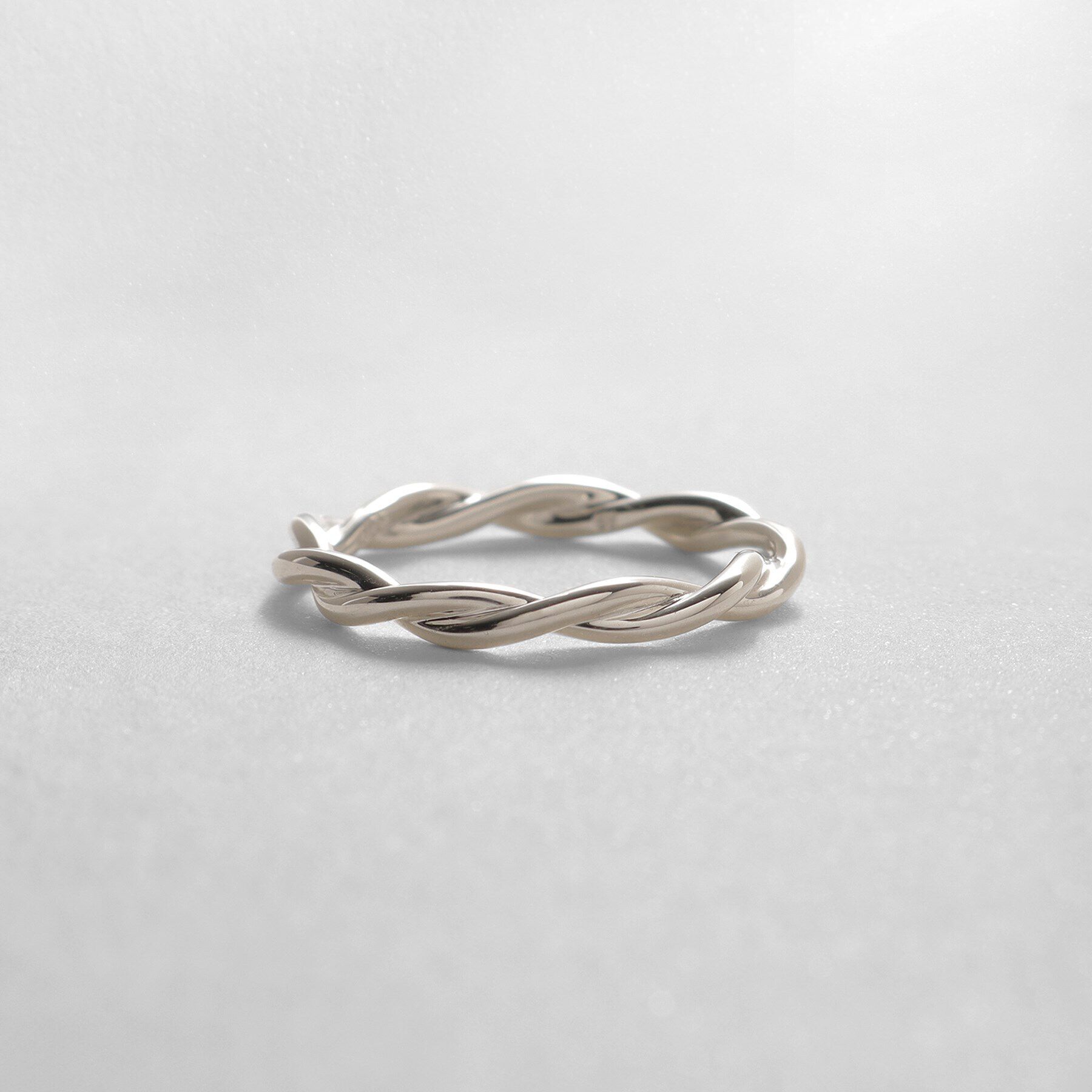 COCOSHNIK ONKITSCH「シルバー ラインリング ツイストストリング」|リング|