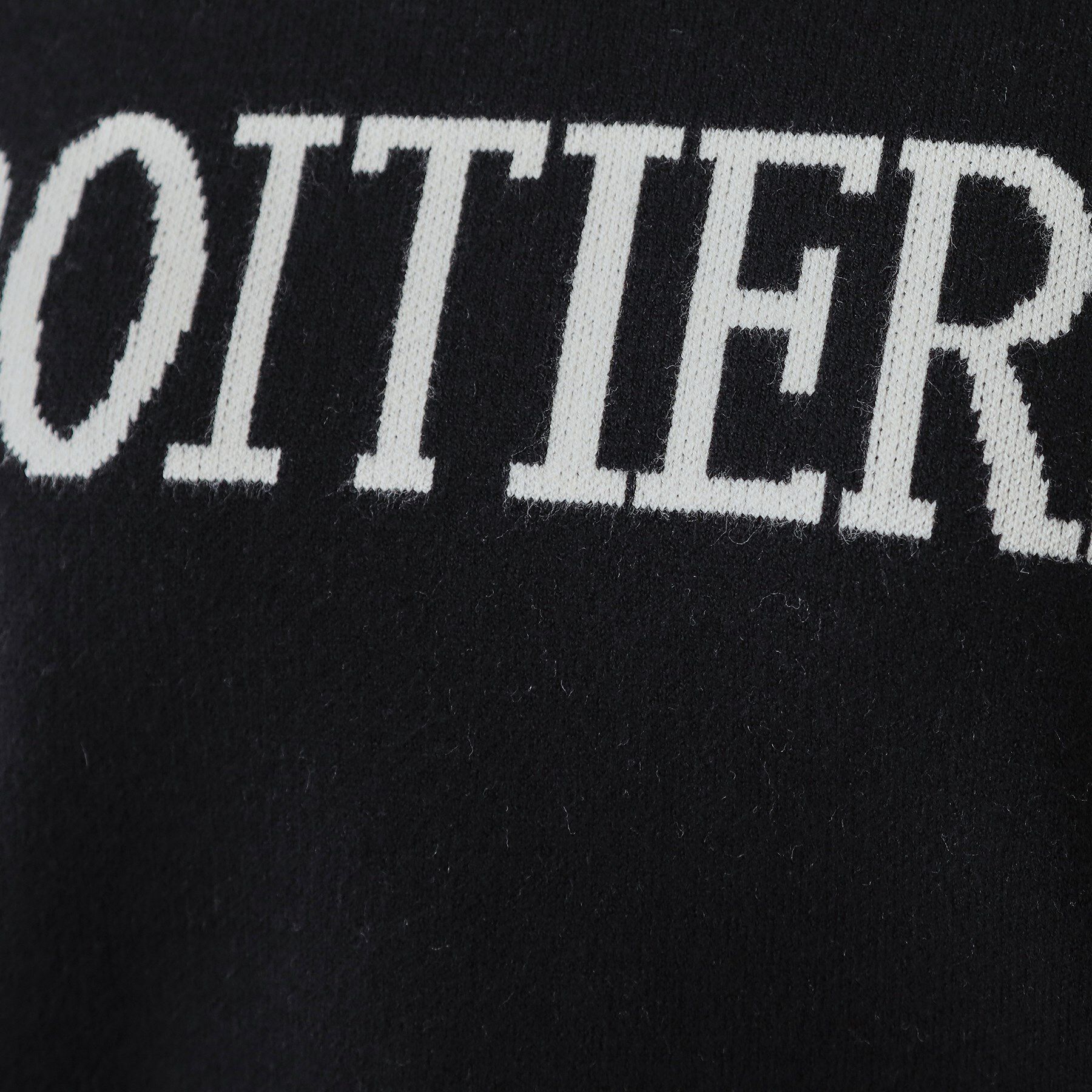 SHOO･LA･RUE「【洗える/ちくちくしにくい/静電気軽減】スウェットライク ロゴニット」|ニット・セーター|