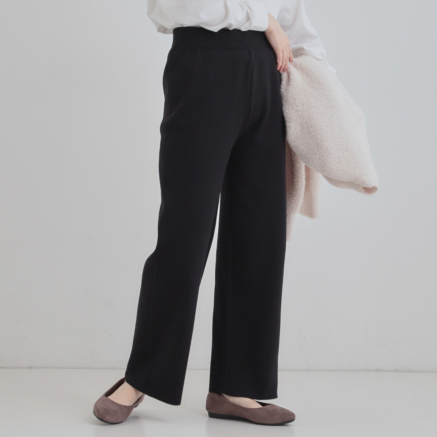 SHOO･LA･RUE「【洗濯機可／毛玉レス】美脚シルエット 表面がきれいなストレートパンツ」|その他|ブラック(019)