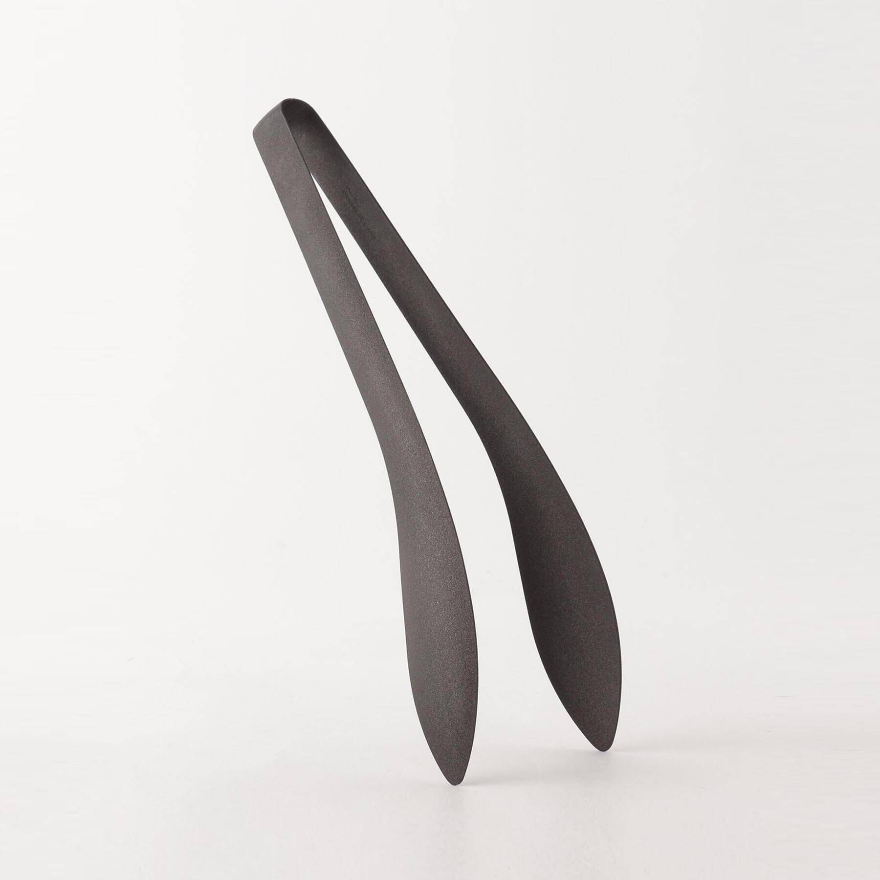 212 KITCHEN STORE「オークス もりつけトング BK」|食器・キッチングッズ|