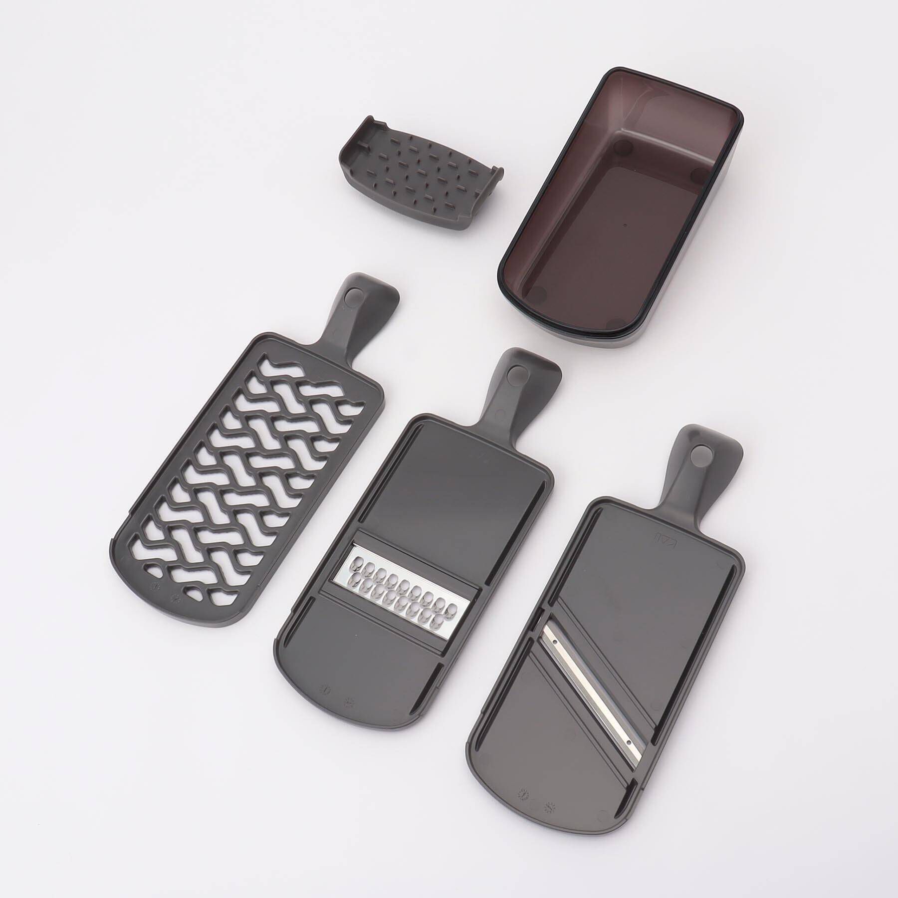 212 KITCHEN STORE「コンパクト調理器セット (両刃スライサー、千切、おろし、指ガード) ＜KK カイキッチン＞」|食器・キッチングッズ|