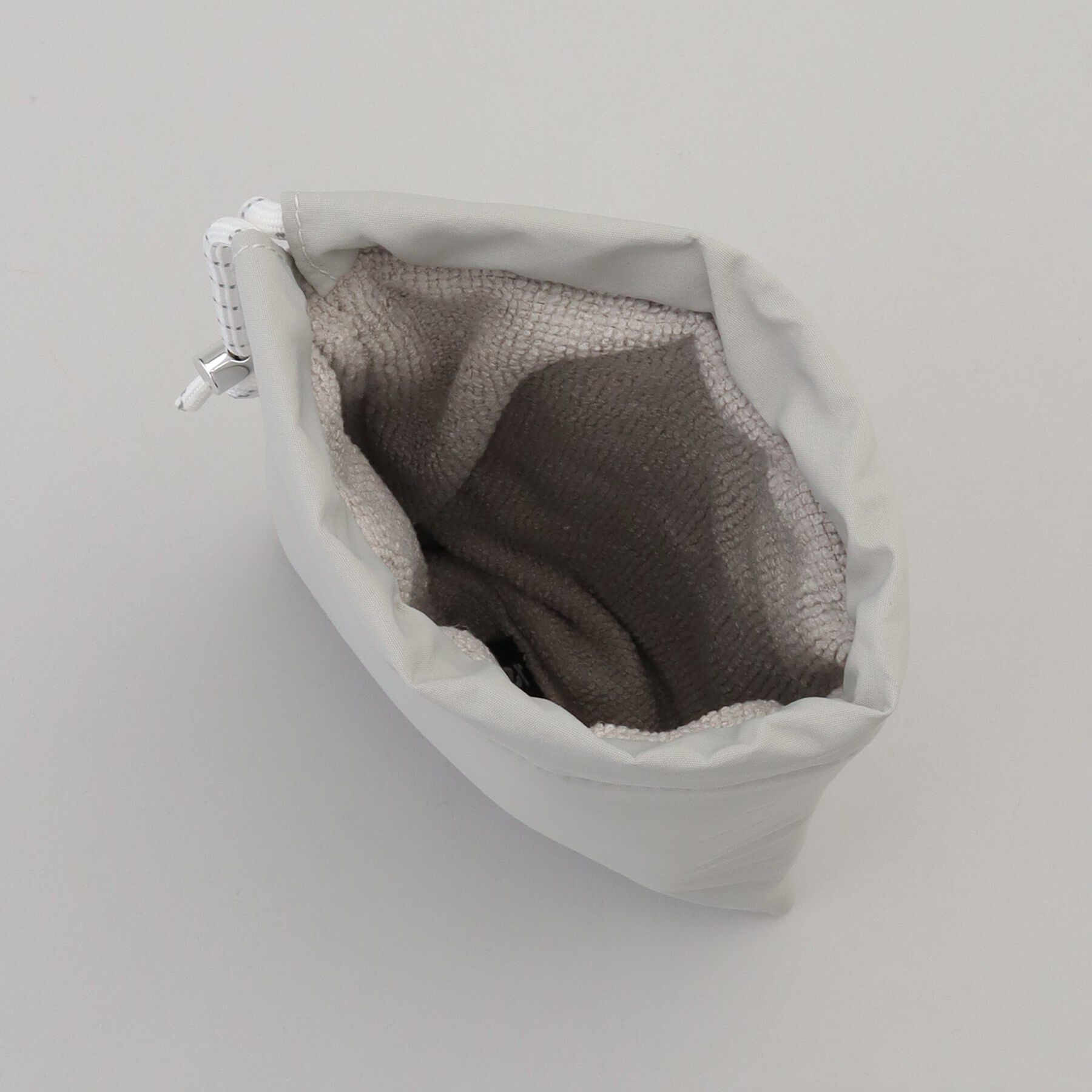 212 KITCHEN STORE「5レイヤー保冷ペットボトルケース maneuver GY」|食器・キッチングッズ|