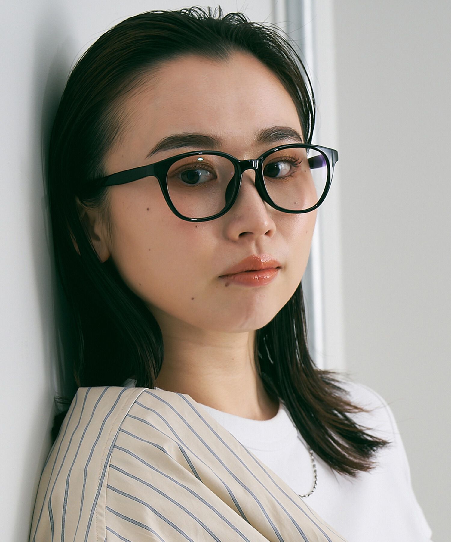  「【WEB限定】ウェリントン型 調光 サングラス レンズの色が変わるサングラス｜Zoff」|サングラス|