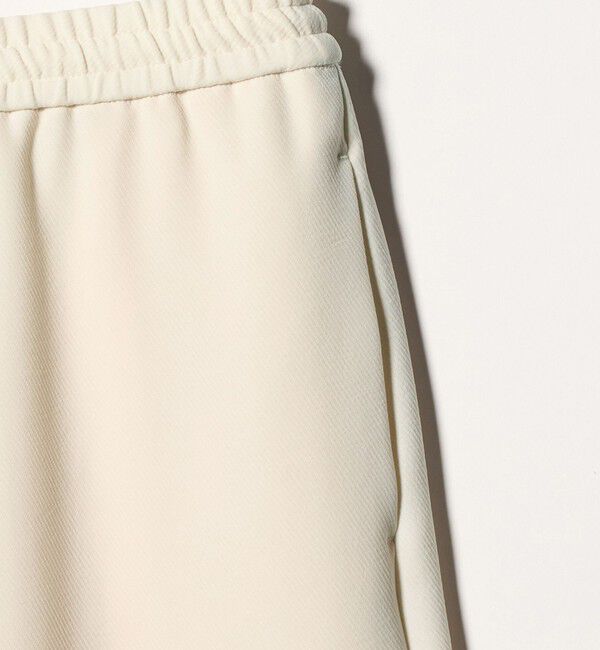 UNITED ARROWS「COMFY クロップド ワイドパンツ ホワイト ‐防汚 UVカット ウォッシャブル‐」|チノ|