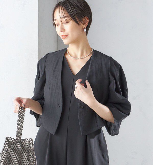 SHIPS for women「little black:〈手洗い可能〉ネジリ スリーブ シアー ショート 羽織（セレモニー対応可）」|ノーカラージャケット|