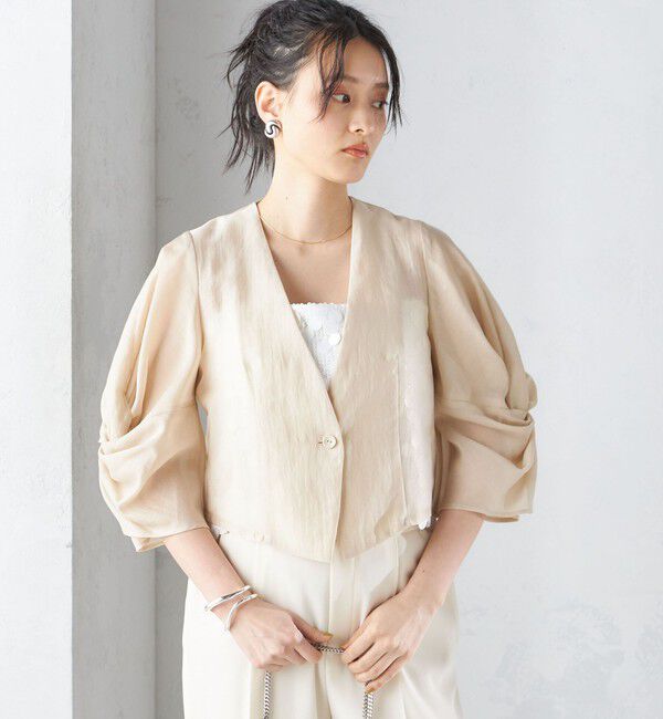 SHIPS for women「little black:〈手洗い可能〉ネジリ スリーブ シアー ショート 羽織（セレモニー対応可）」|ノーカラージャケット|