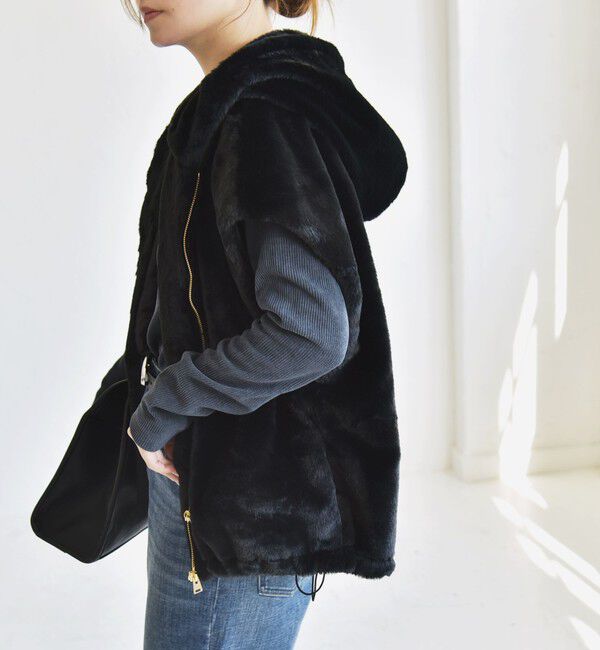 quaranciel「quaranciel: フーディー フェイクファー ドロスト ジップ ショート ベスト」|ダウンベスト・ベスト|