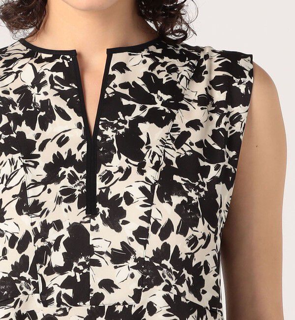 Ballsey「モノクロームフラワープリント スキッパーカラーワンピース」|ワンピース|