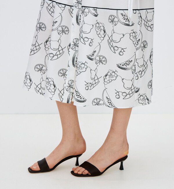 TOMORROWLAND collection「【WEB先行予約】フルッタエンブロイダリー タックストレートワンピース」|ワンピース|