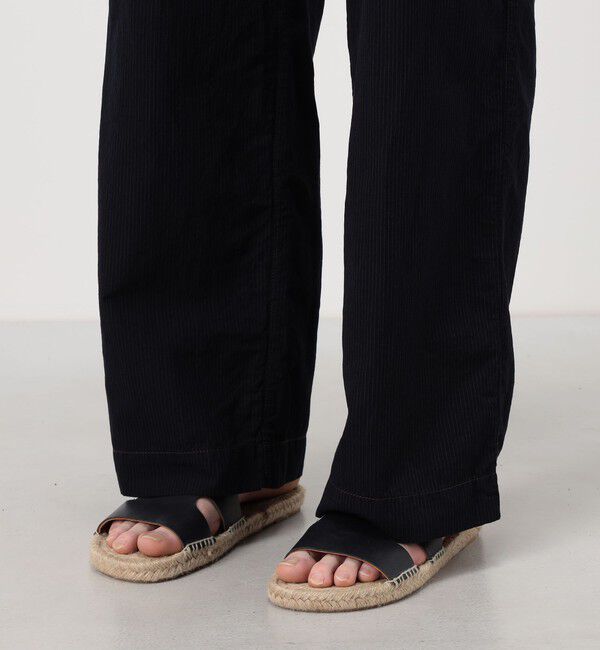 TOMORROWLAND MENS「コットンリネンキュプラ 1プリーツワイドストレート バレルパンツ」|チノ|