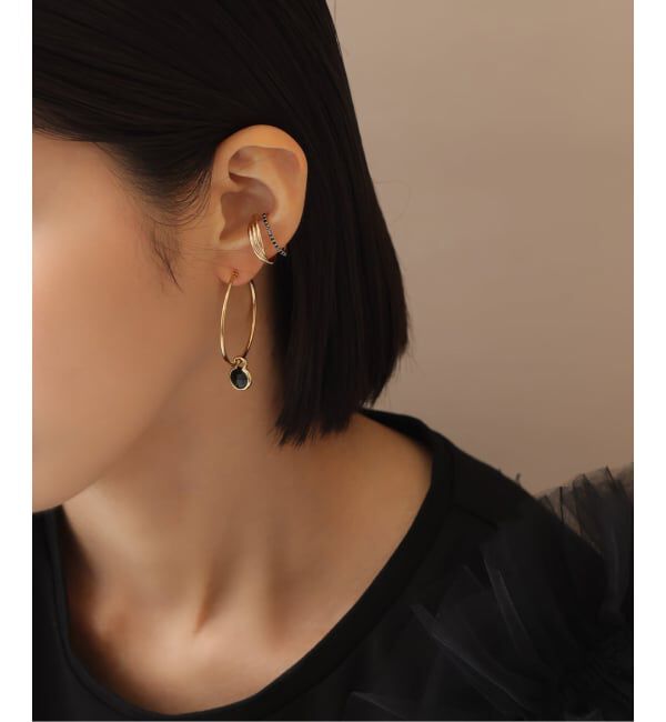 Lilas by Spick&Span「オーバルブラックダイヤエタニティーイヤーカフK10（片耳）」|イヤーカフ|