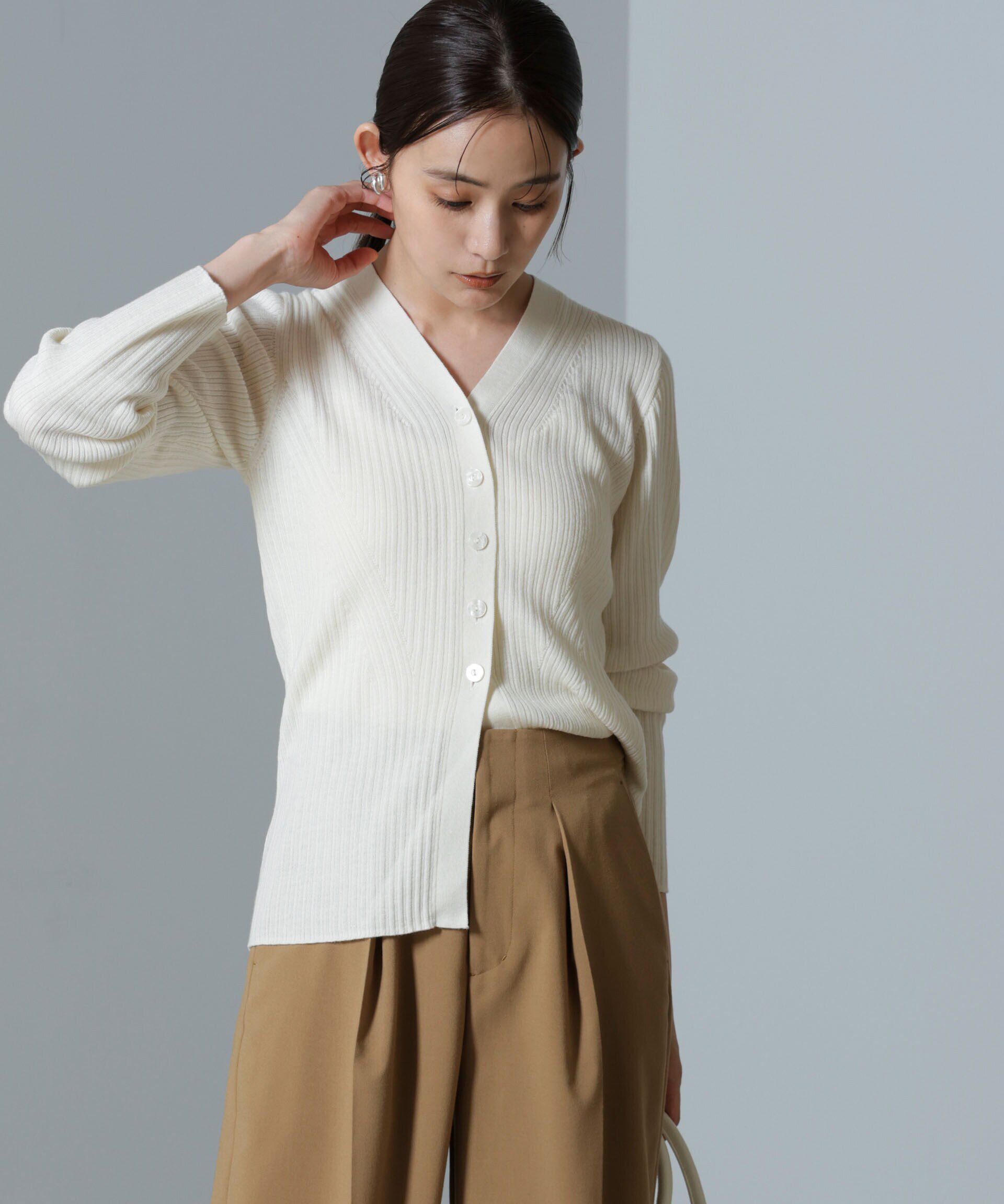 nano･universe「毛玉レスニットVネックリブカーディガン」|ニット・セーター|