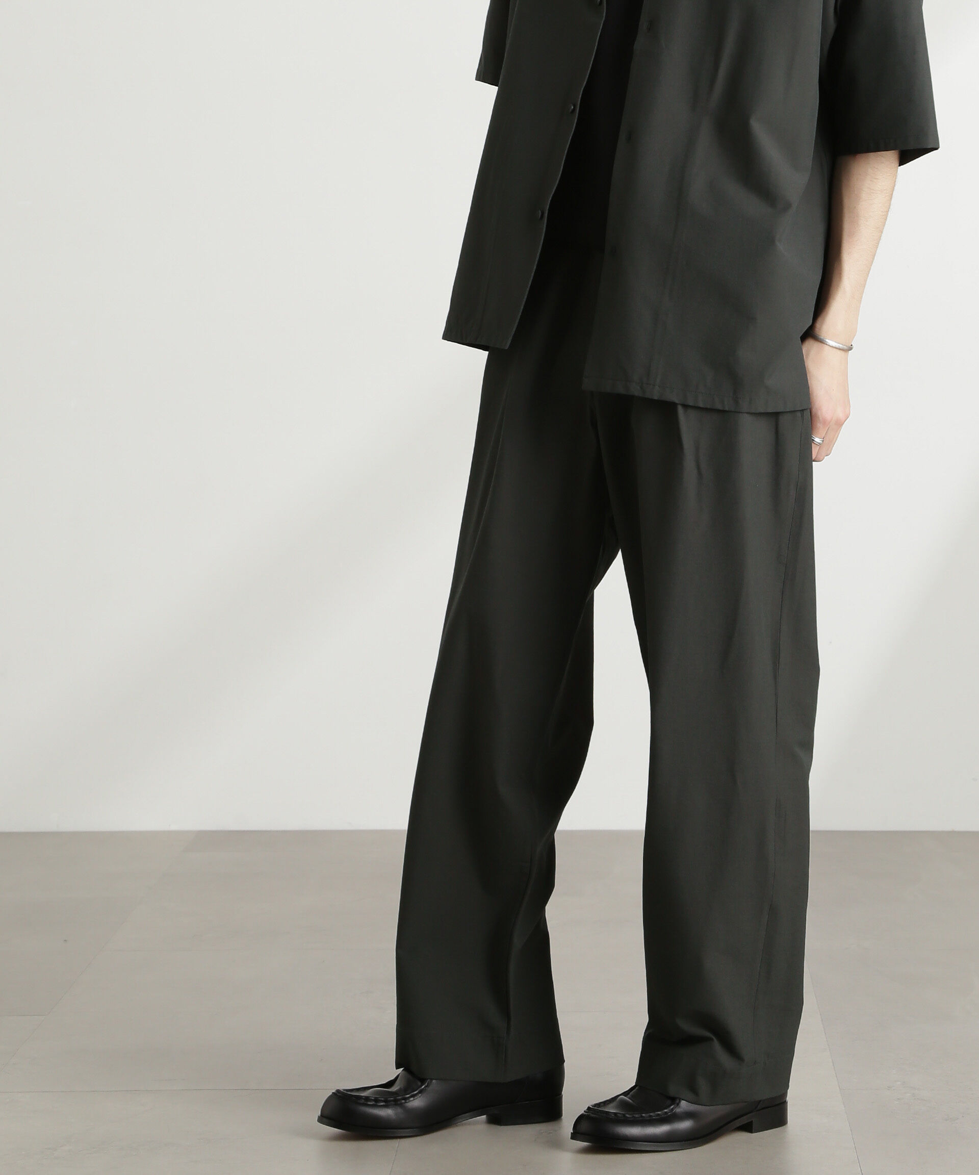 nano･universe「ストレッチワイドイージーパンツ(セットアップ可)」|チノ|