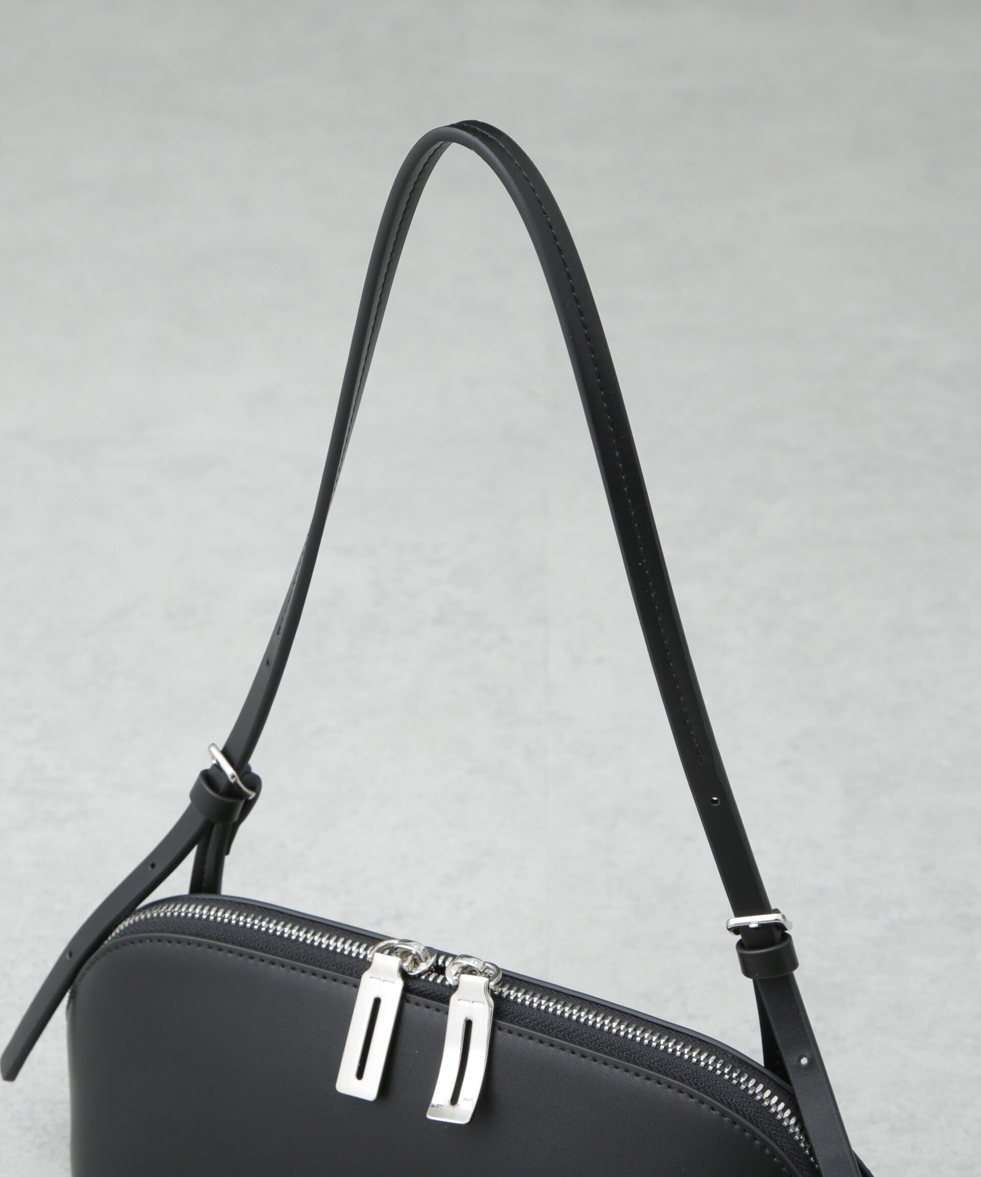 nano･universe「ADD CULUMN/FIGRE ONE SHLD S」|ショルダー・メッセンジャー|