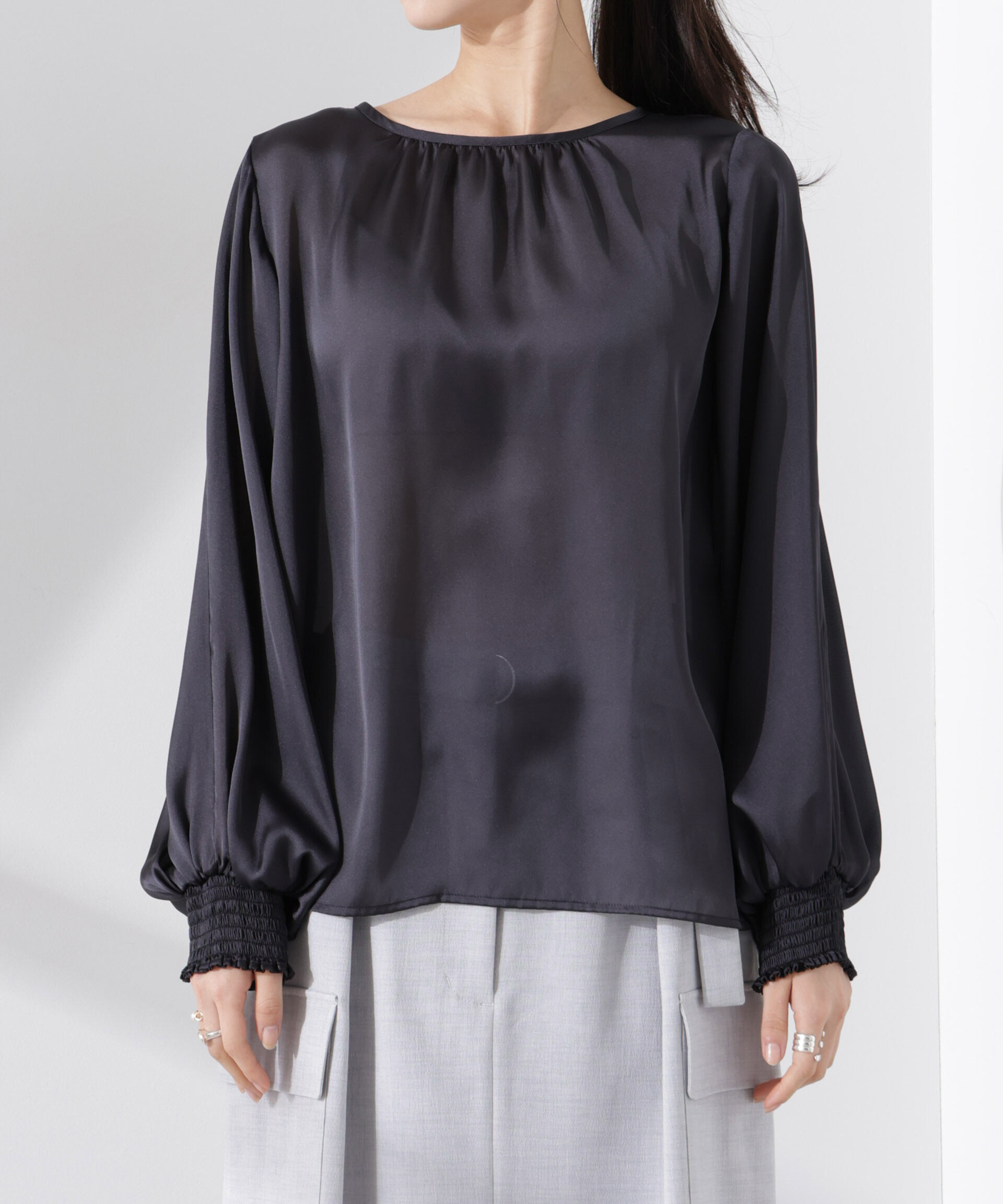 nano･universe「2WAYデザインスリーブサテンブラウス」|シャツ・ブラウス|