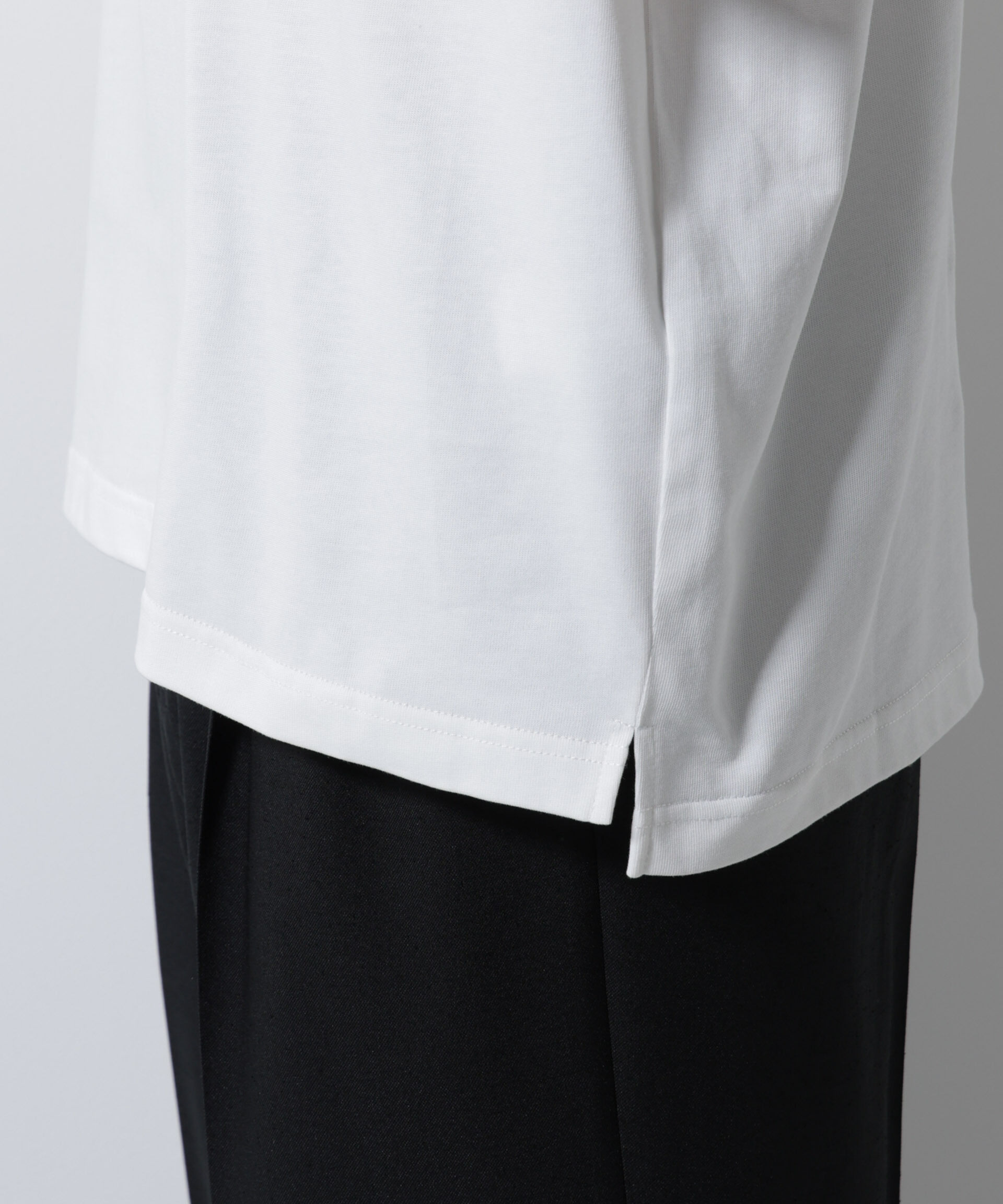 nano･universe「「Art & Craft」エディトリアル 刺繍Tシャツ」|Tシャツ・カットソー|