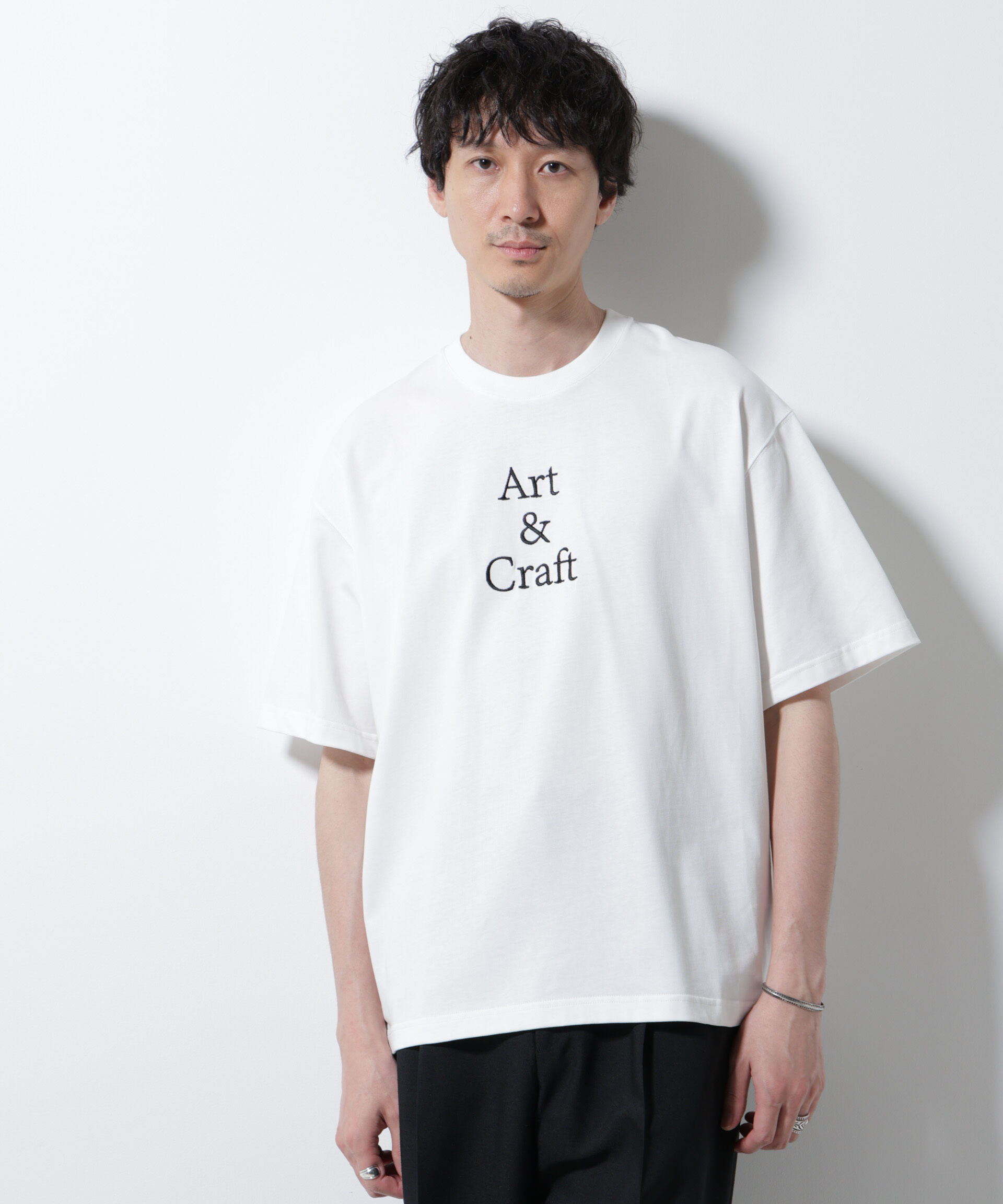 nano･universe「「Art & Craft」エディトリアル 刺繍Tシャツ」|Tシャツ・カットソー|