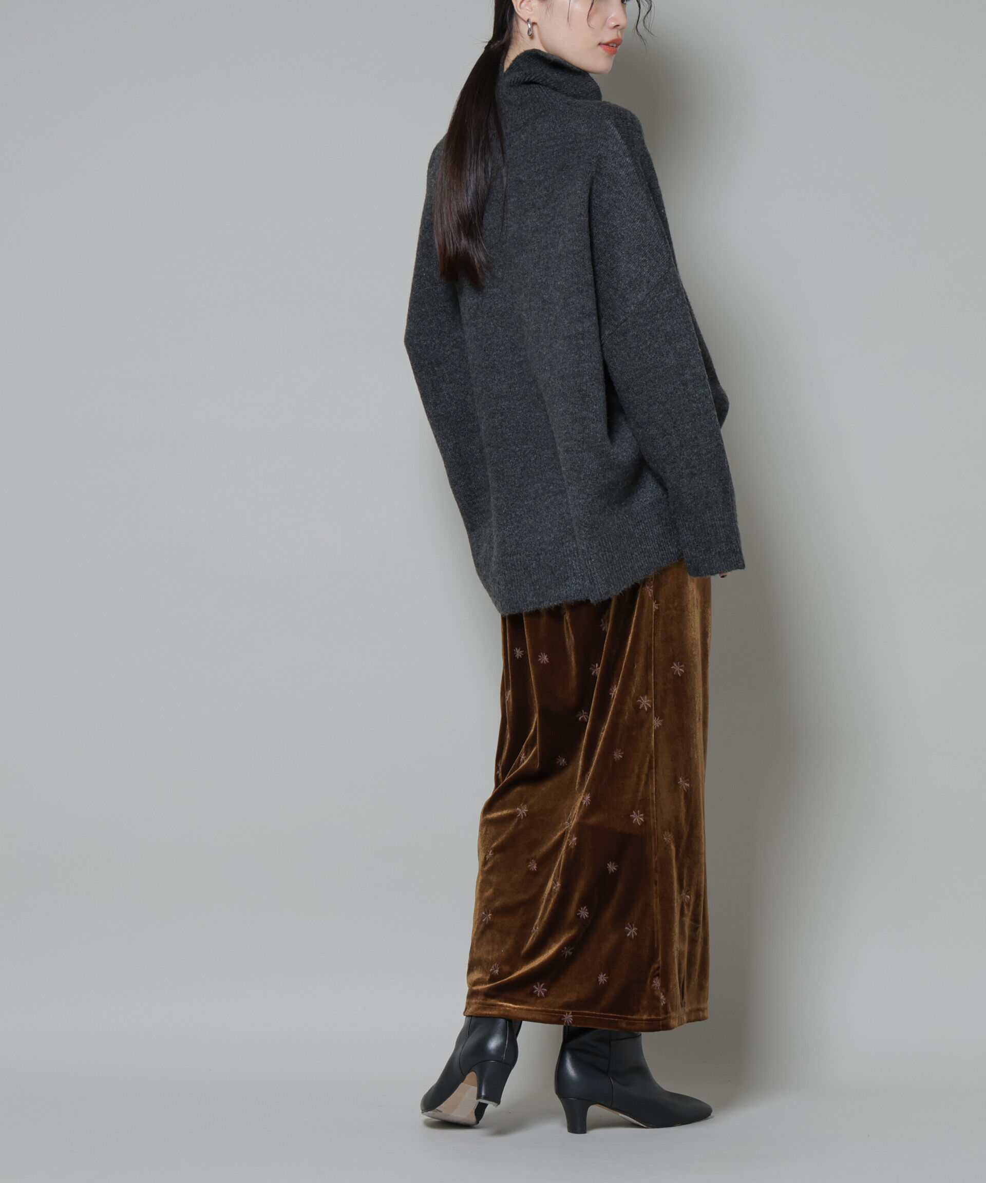 nano･universe「刺繍ベロアカットナロースカート(セットアップ可)」|スカート|