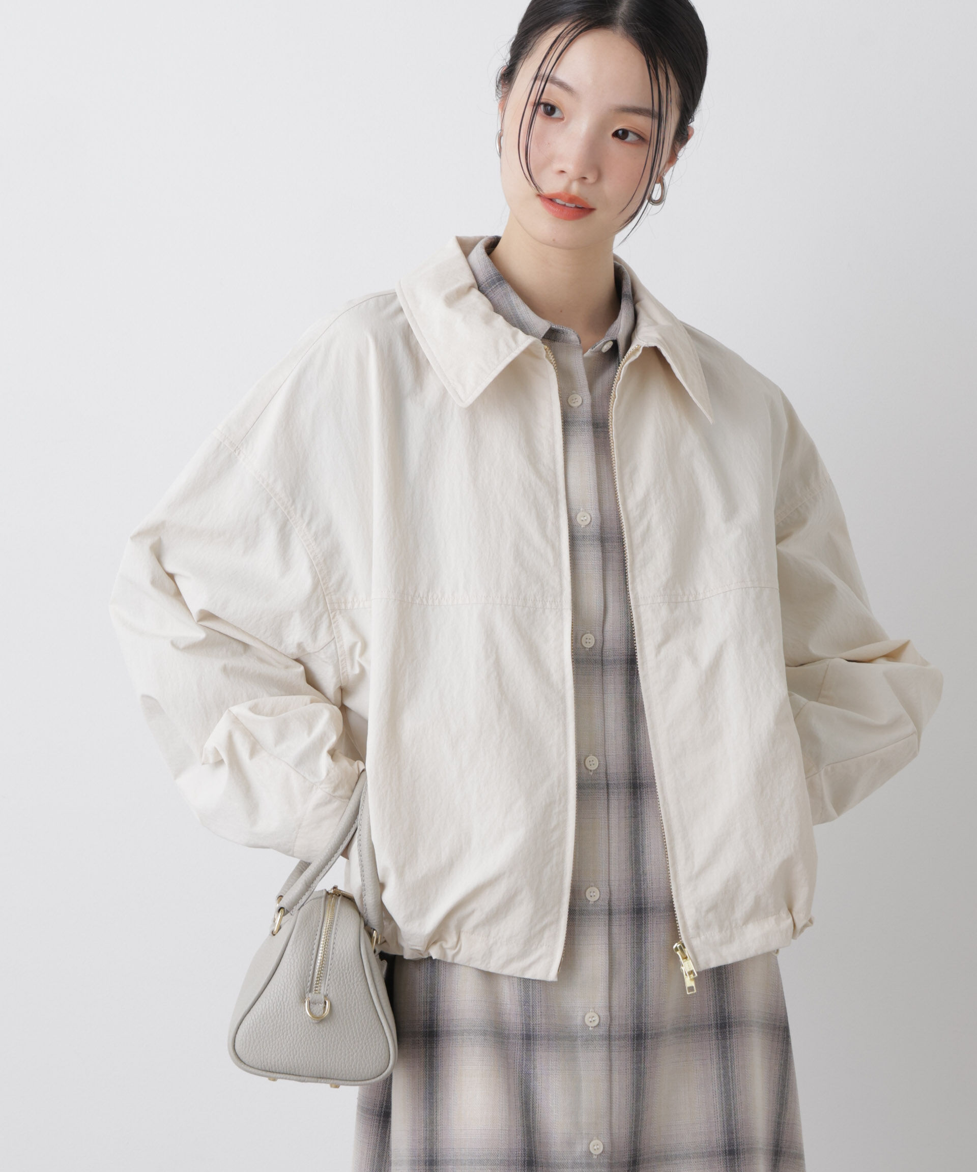 nano･universe「撥水＆花粉ガード コクーンシルエットジップブルゾン」|ブルゾン・スタジャン|