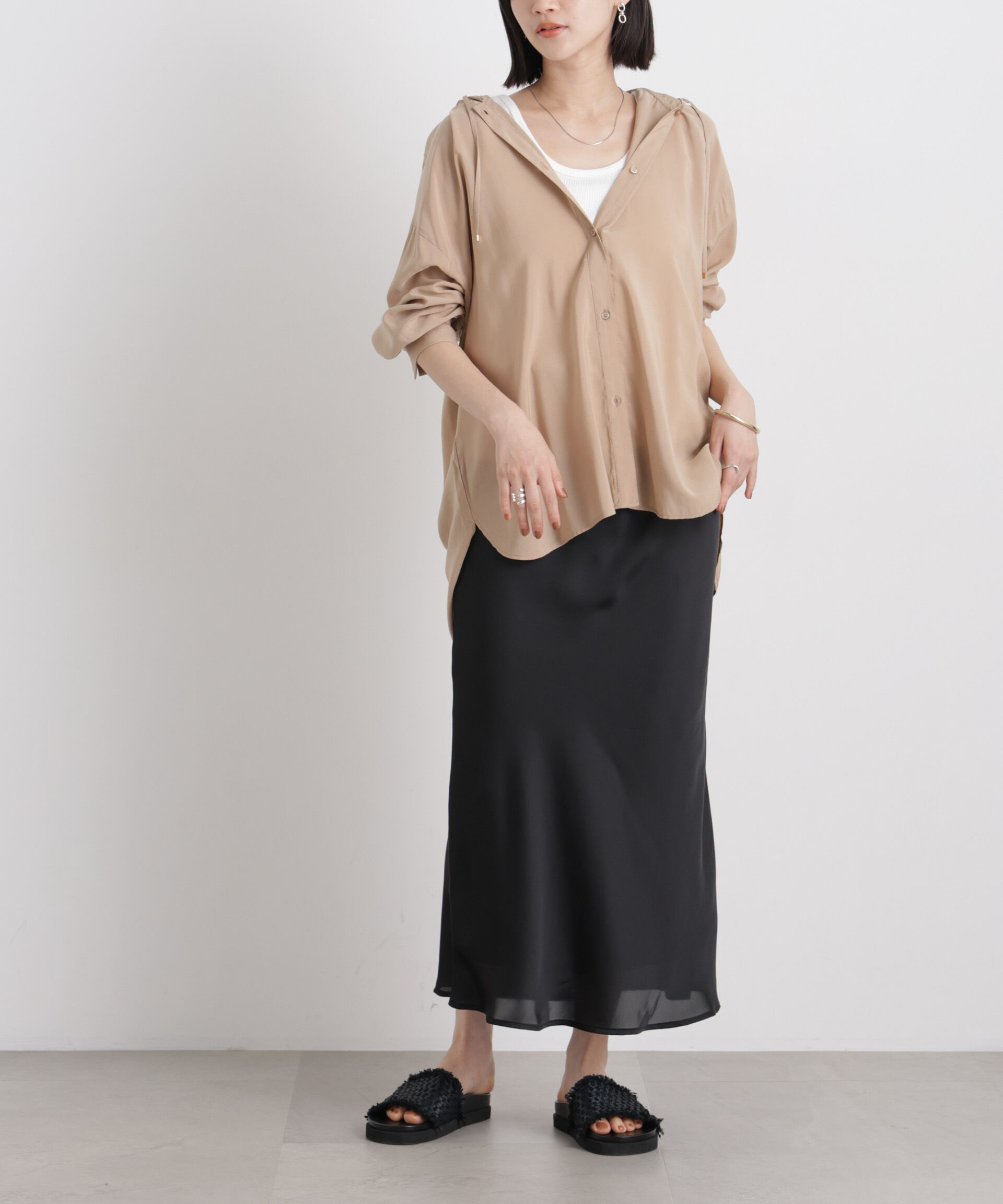 nano･universe「シアーサテンマキシスカート」|スカート|ブラック