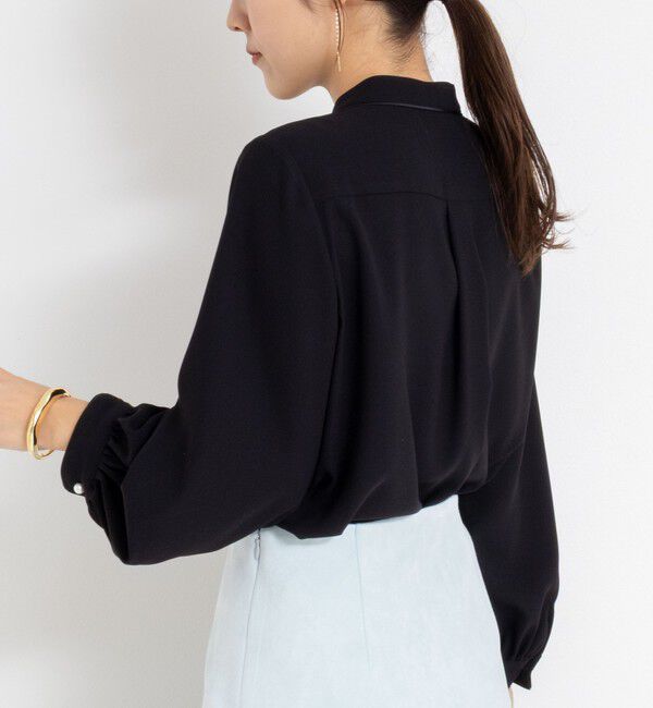 NOLLEY'S sophi「ウォッシャブルバックサテンパール釦タックブラウス」|シャツ・ブラウス|