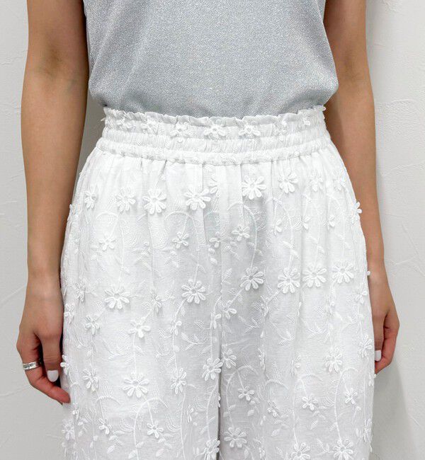 fredy emue「3D刺繍スカラップイージーパンツ」|チノ|