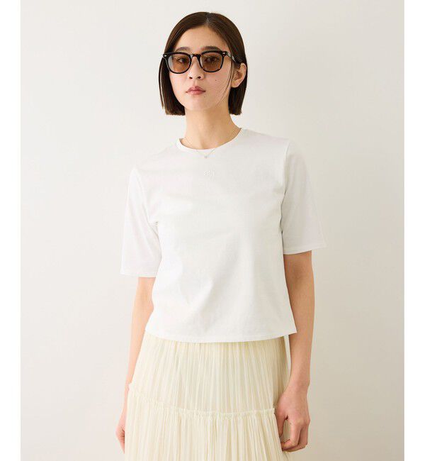 ROPE「ショート丈コンパクトTEE(白刺繍＆黒ロゴプリント)/イージーケア」|Tシャツ・カットソー|