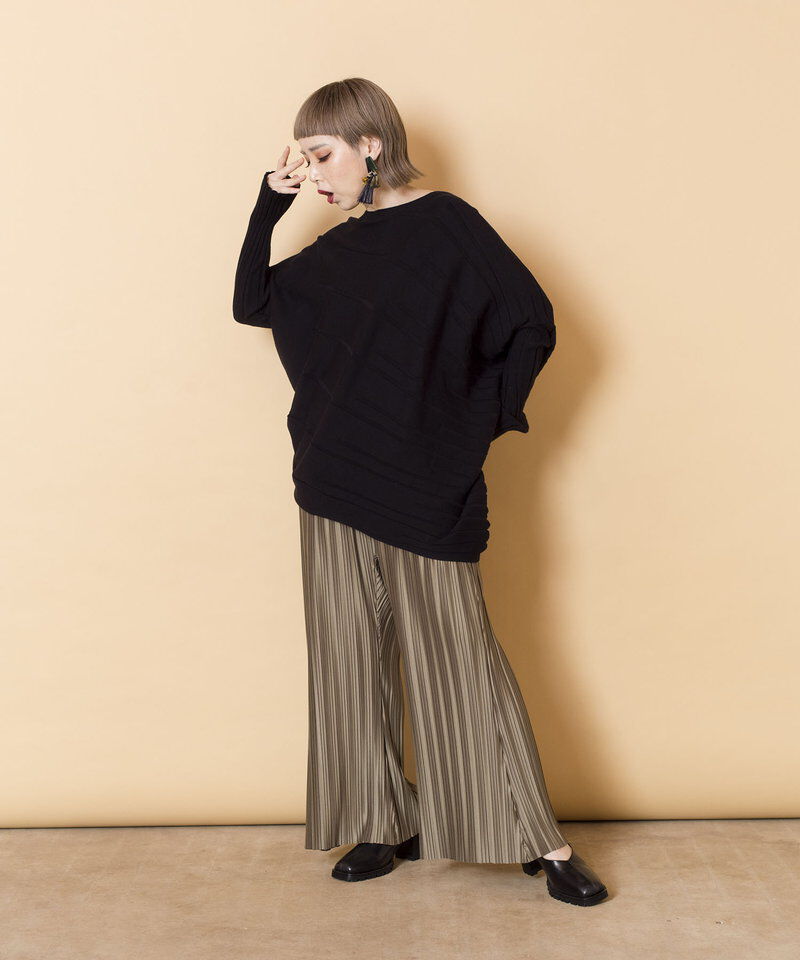  「プリーツセミフレアーパンツ」|その他|
