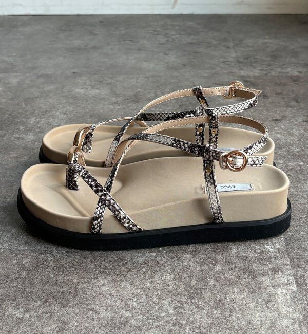  「【WEB限定】GOLDトングフラットクロスサンダル」|その他|