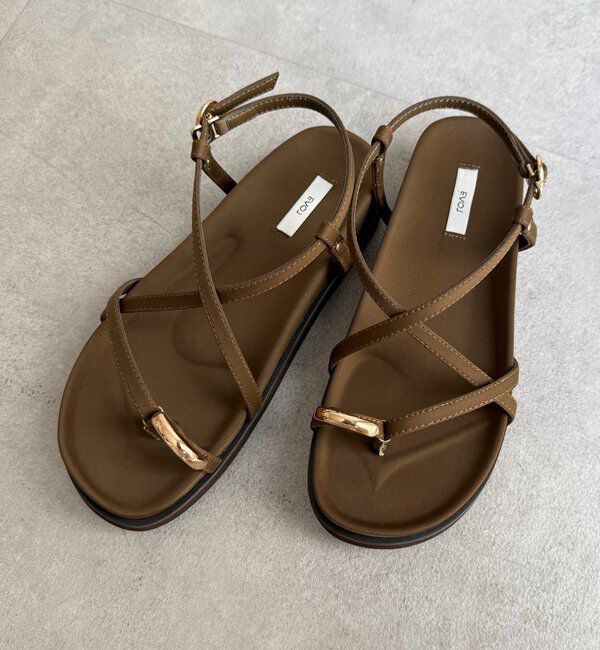  「【WEB限定】GOLDトングフラットクロスサンダル」|その他|