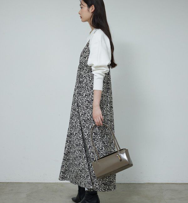  「【万能ワンピース】【オールシーズン活躍】ディープVキャミワンピース」|ワンピース|