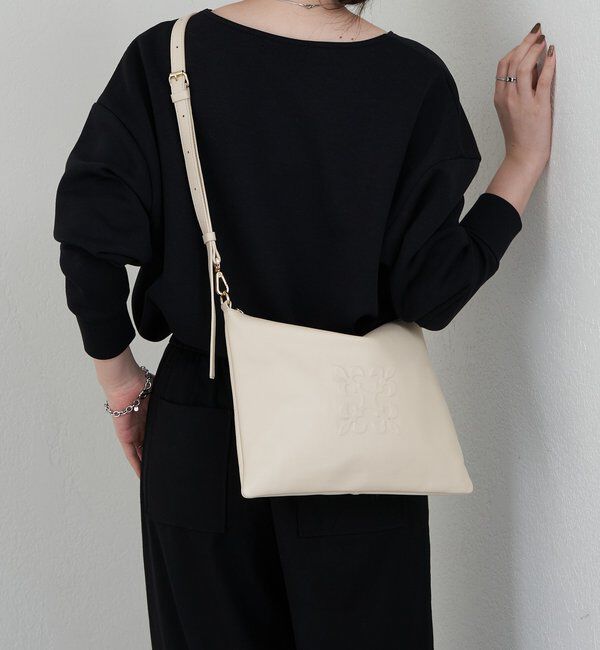  「エンボスモノグラムショルダーバッグ」|ショルダー・メッセンジャー|