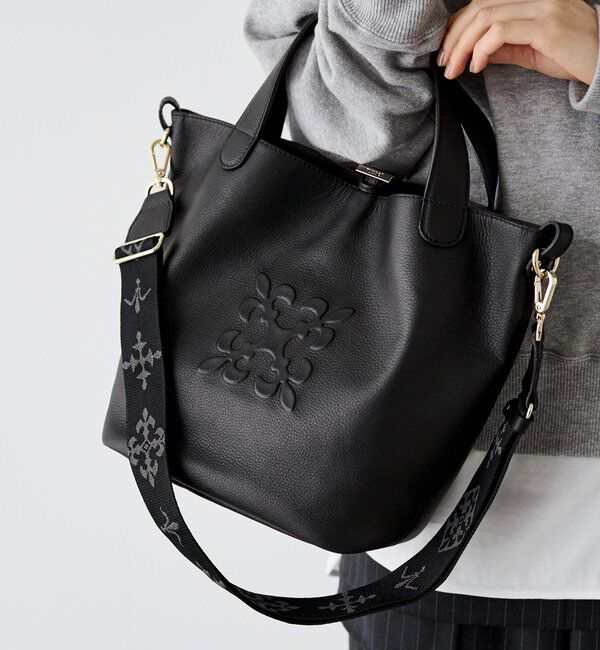  「エンボスモノグラム2WAYタウントートバッグ」|トートバッグ|