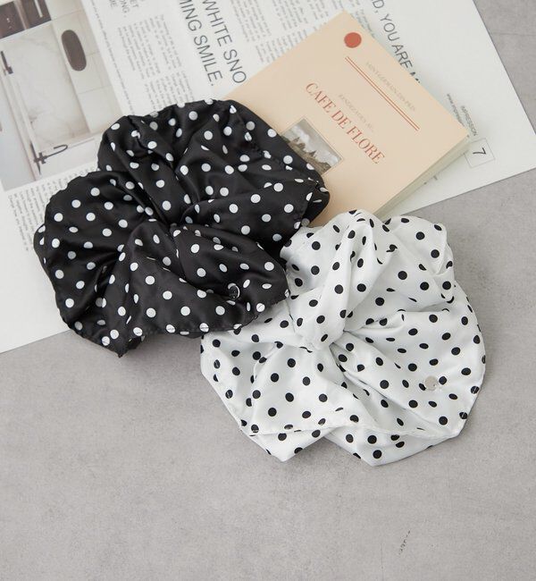  「チャーム付きBIGドットシュシュ」|その他|オフホワイト