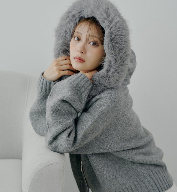  「【SALON by Chico】フードファーWジップニットカーディガン」|ニット・セーター|