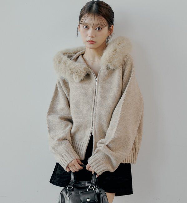  「【SALON by Chico】フードファーWジップニットカーディガン」|ニット・セーター|ベージュ