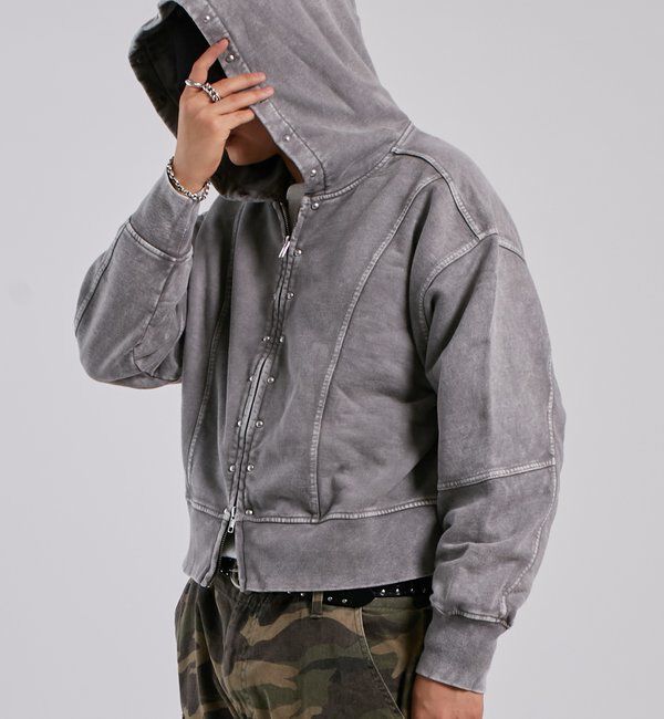  「【UNISEX】KOOKY'N ケミカルスタッズ切り替えジップパーカー」|パーカー|