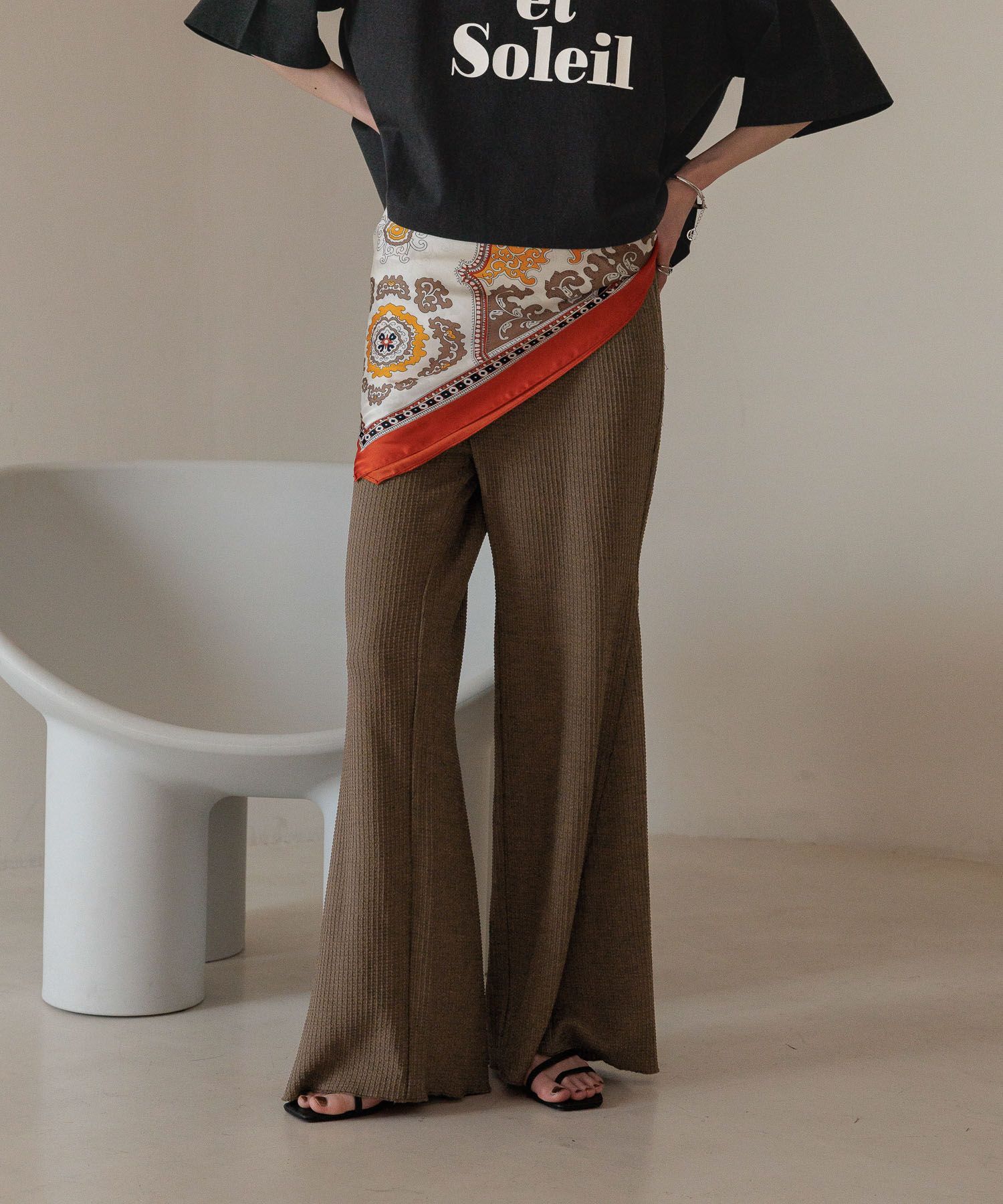 LOWRYS FARM「アソートフレアパンツ」|チノ|BRN8